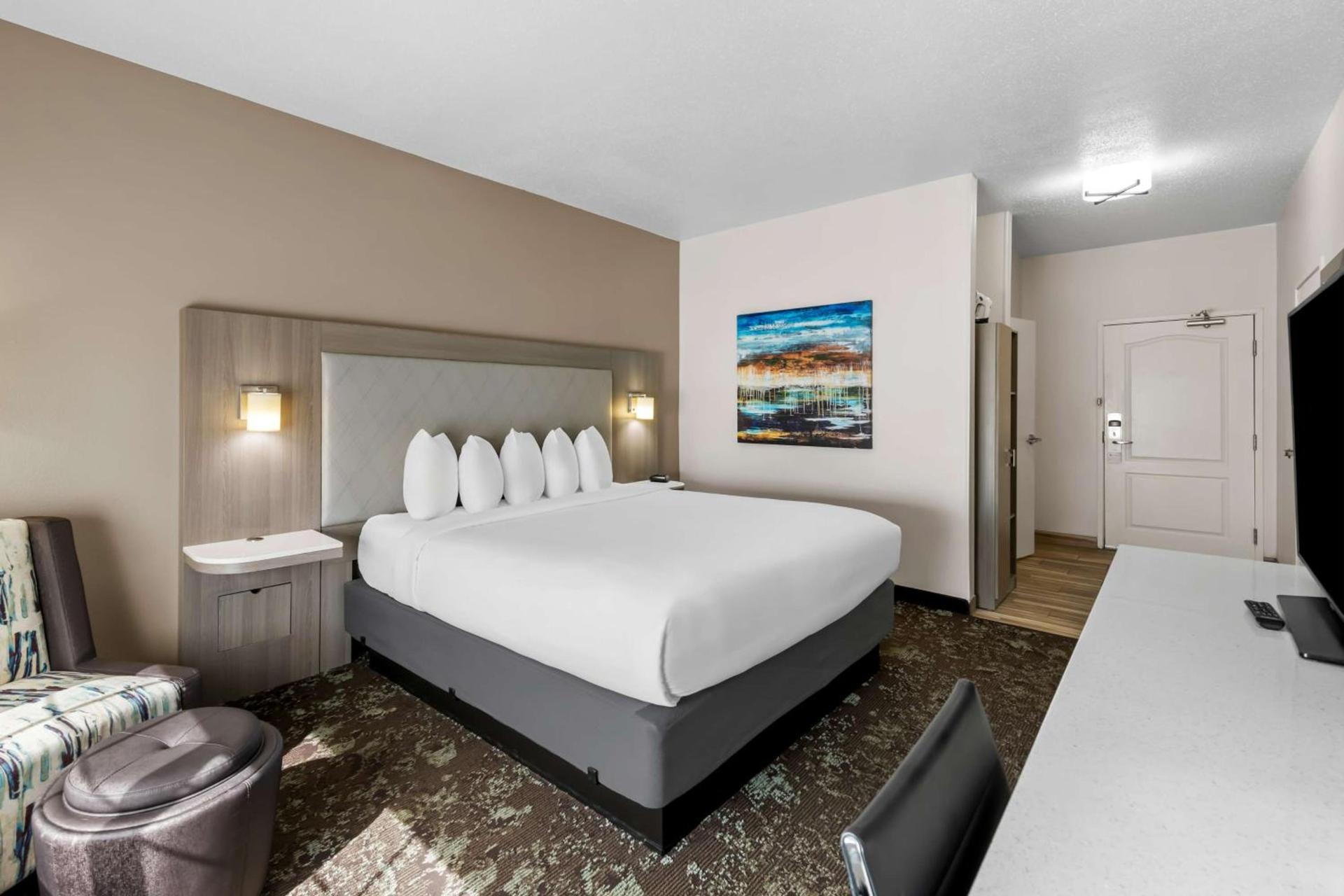 Best Western Worlds Of Fun photo 21