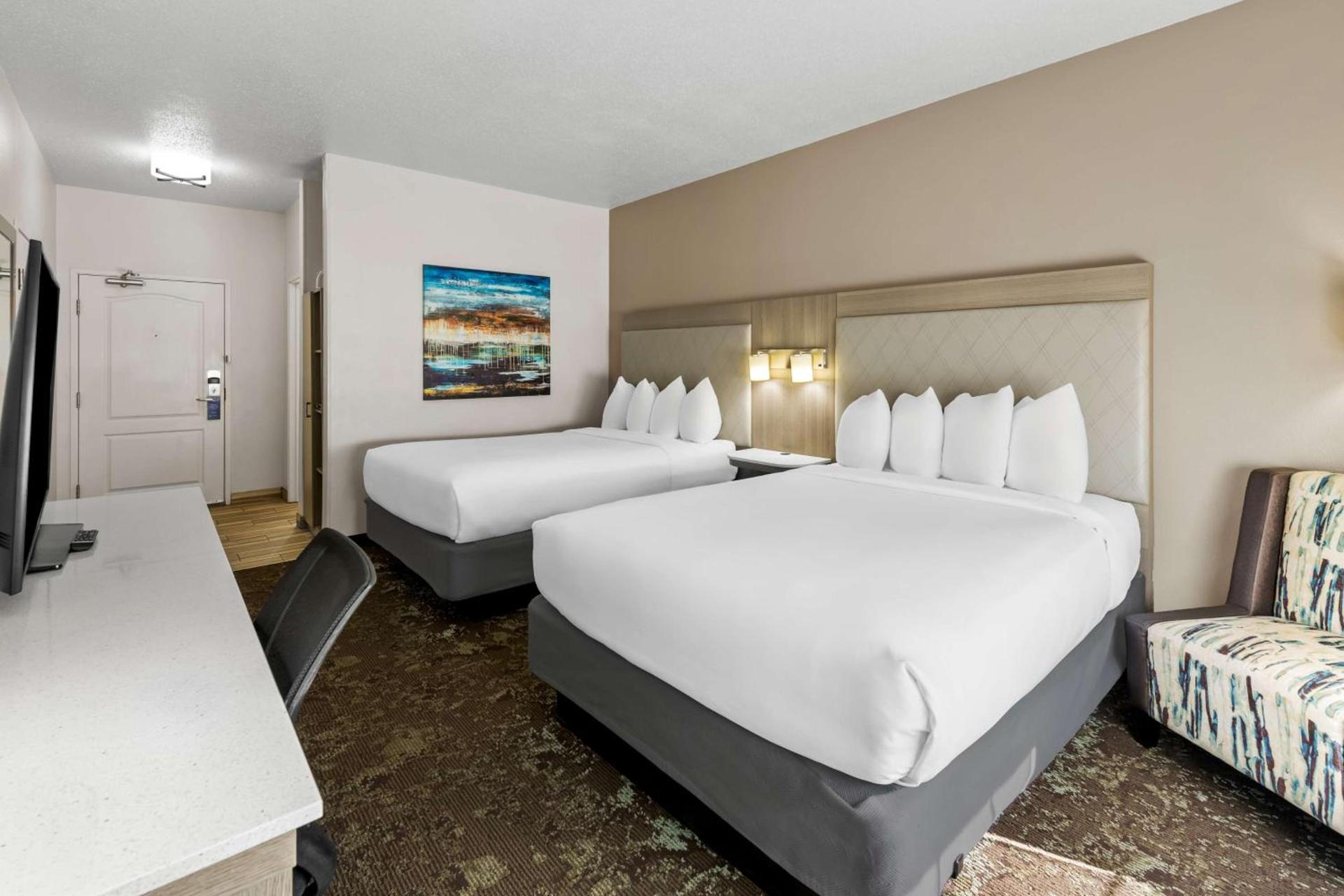Best Western Worlds Of Fun photo 33