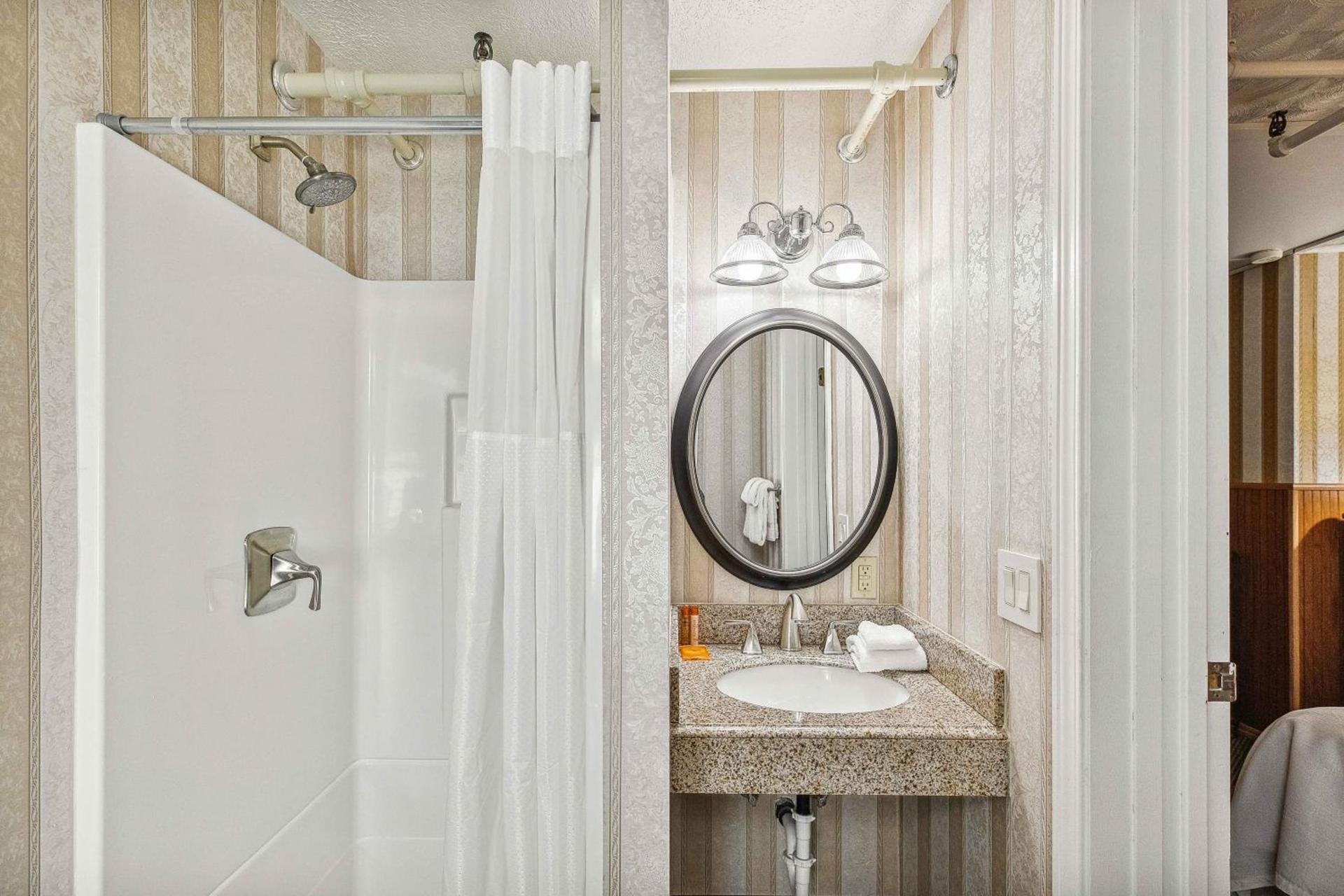 Hotel Seward by Aspen Hotels photo 10