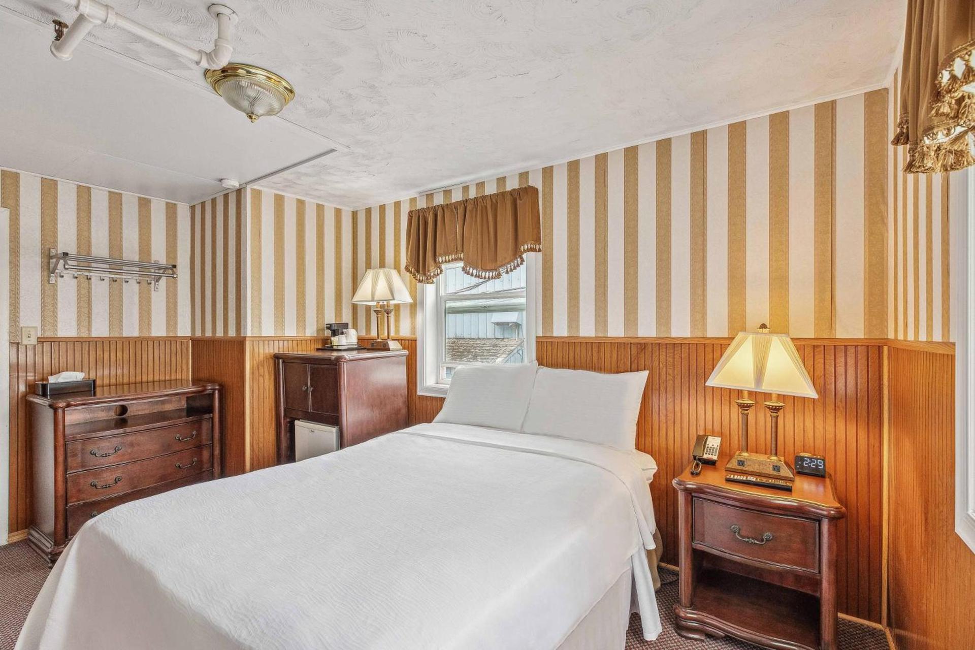 Hotel Seward by Aspen Hotels photo 11