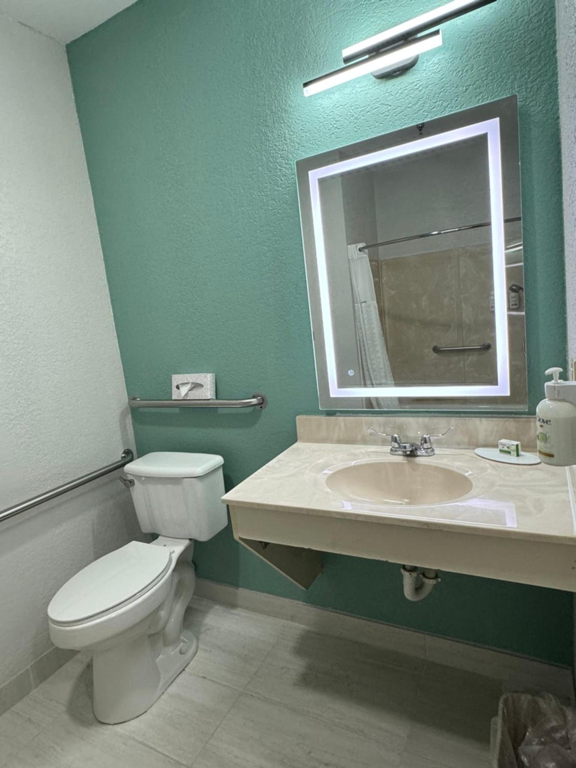 Wingate by Wyndham Sioux City photo 59