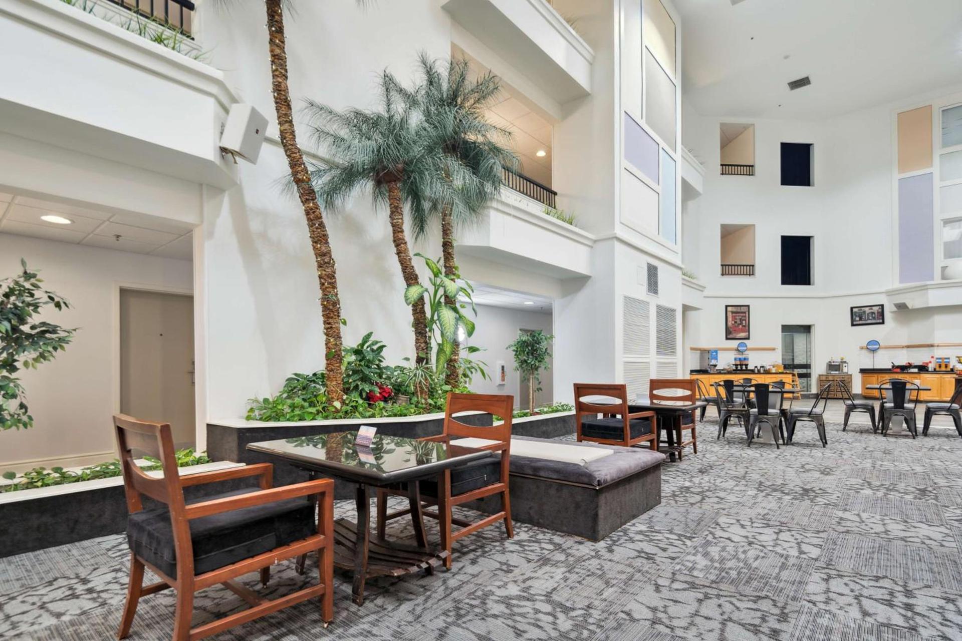 Sonesta Essential Vacaville Napa Valley photo 15
