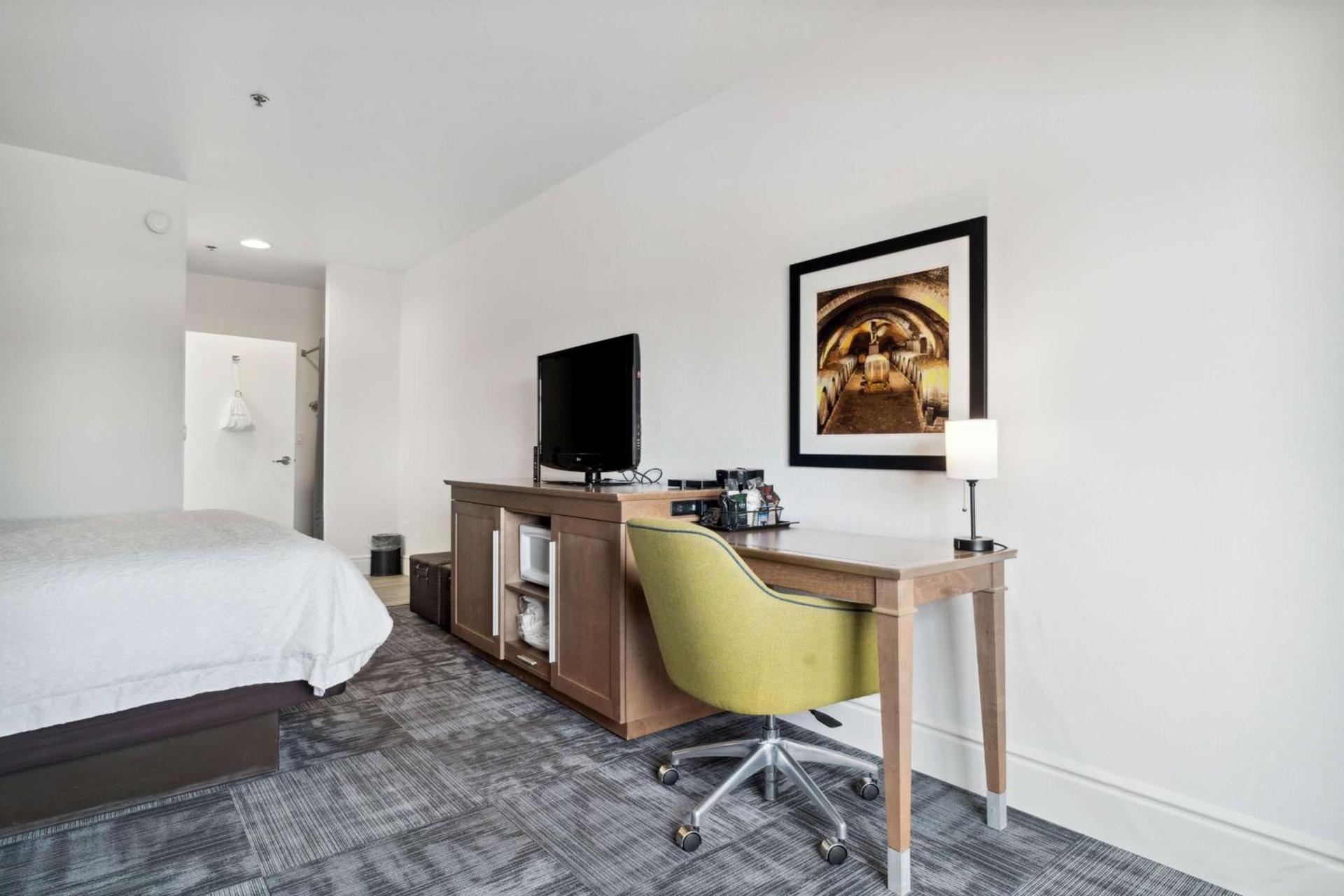 Sonesta Essential Vacaville Napa Valley photo 16