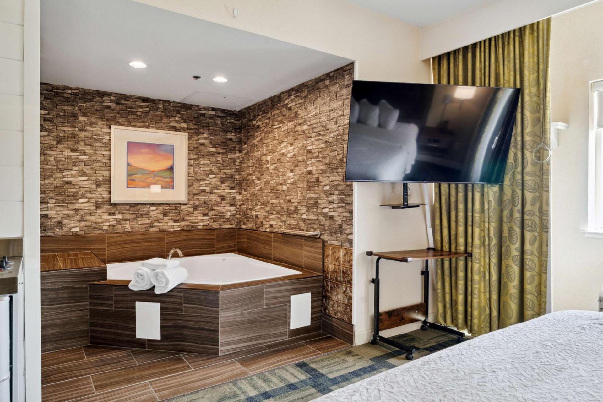 Sonesta Essential Vacaville Napa Valley photo 22