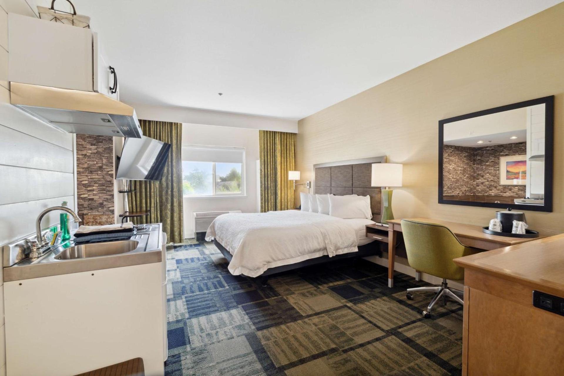 Sonesta Essential Vacaville Napa Valley photo 25