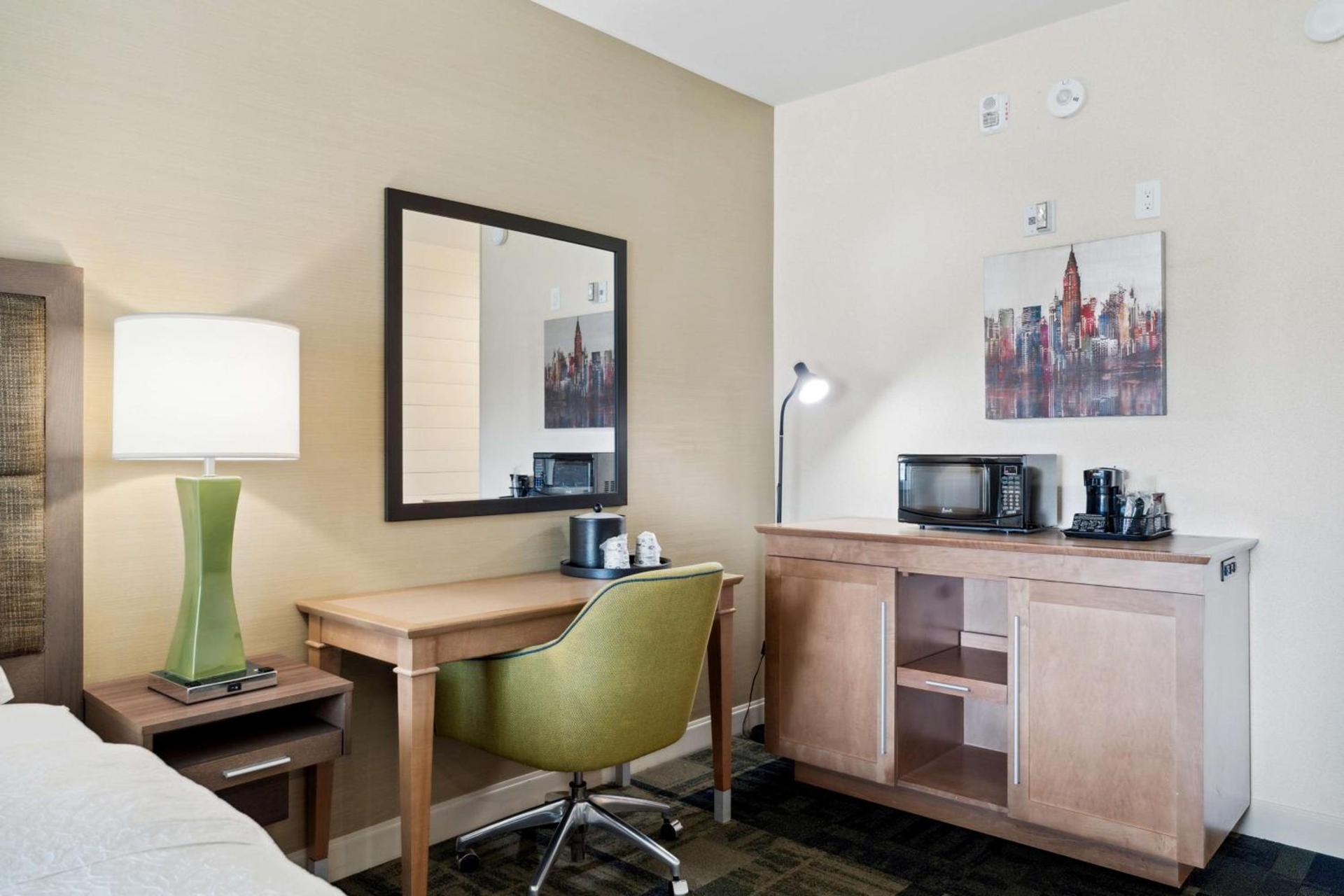Sonesta Essential Vacaville Napa Valley photo 37