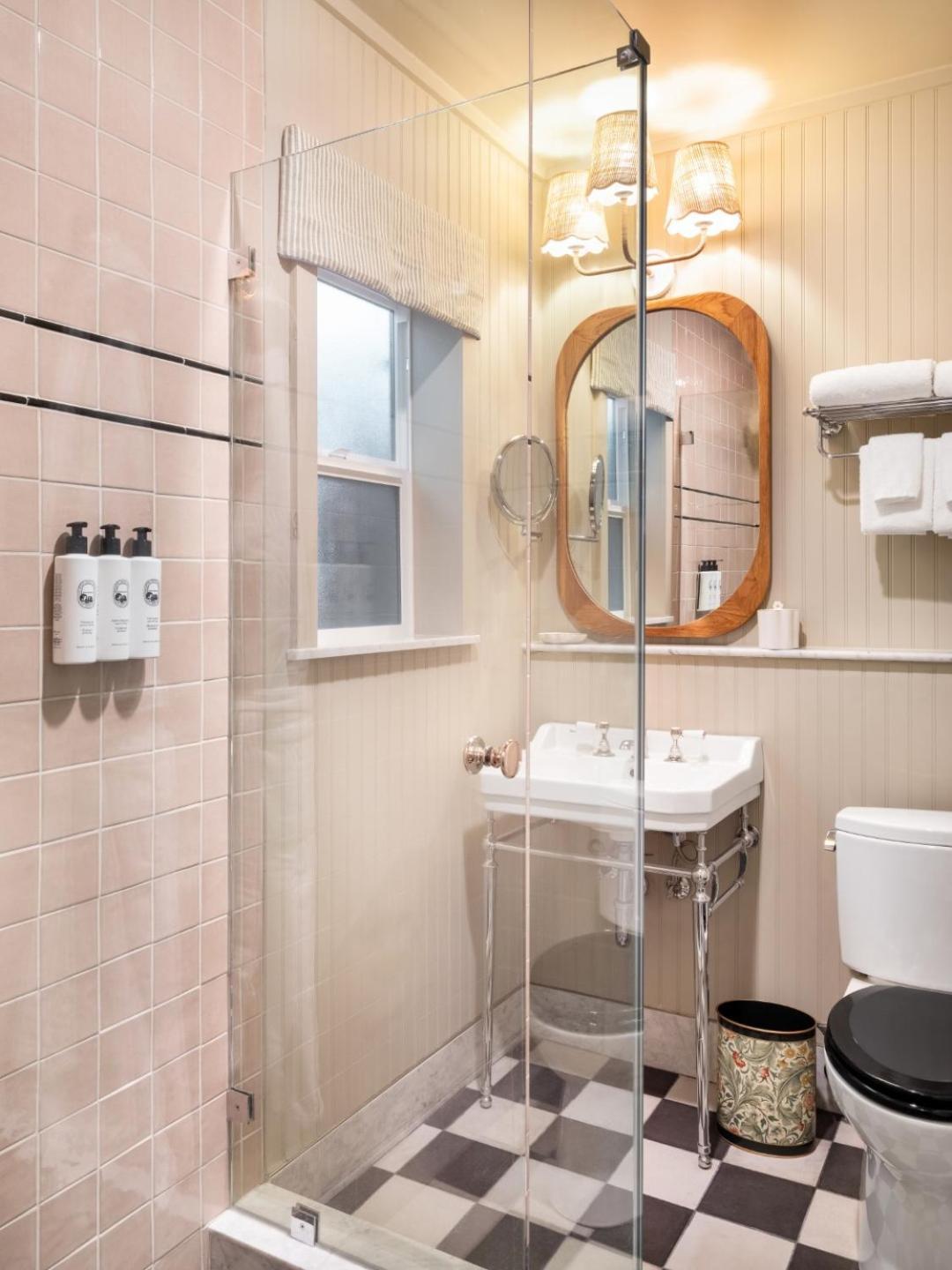 Le Petit Pali Brentwood photo 36