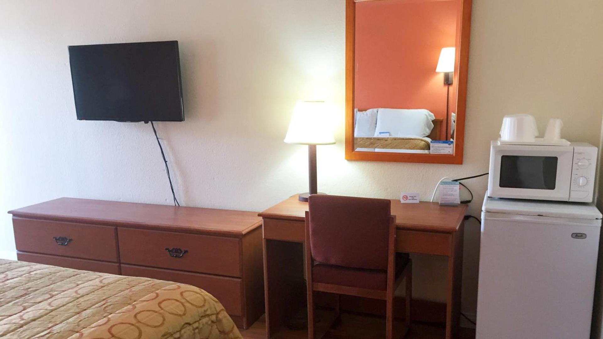 Motel 6-San Diego, CA - Southbay photo 17