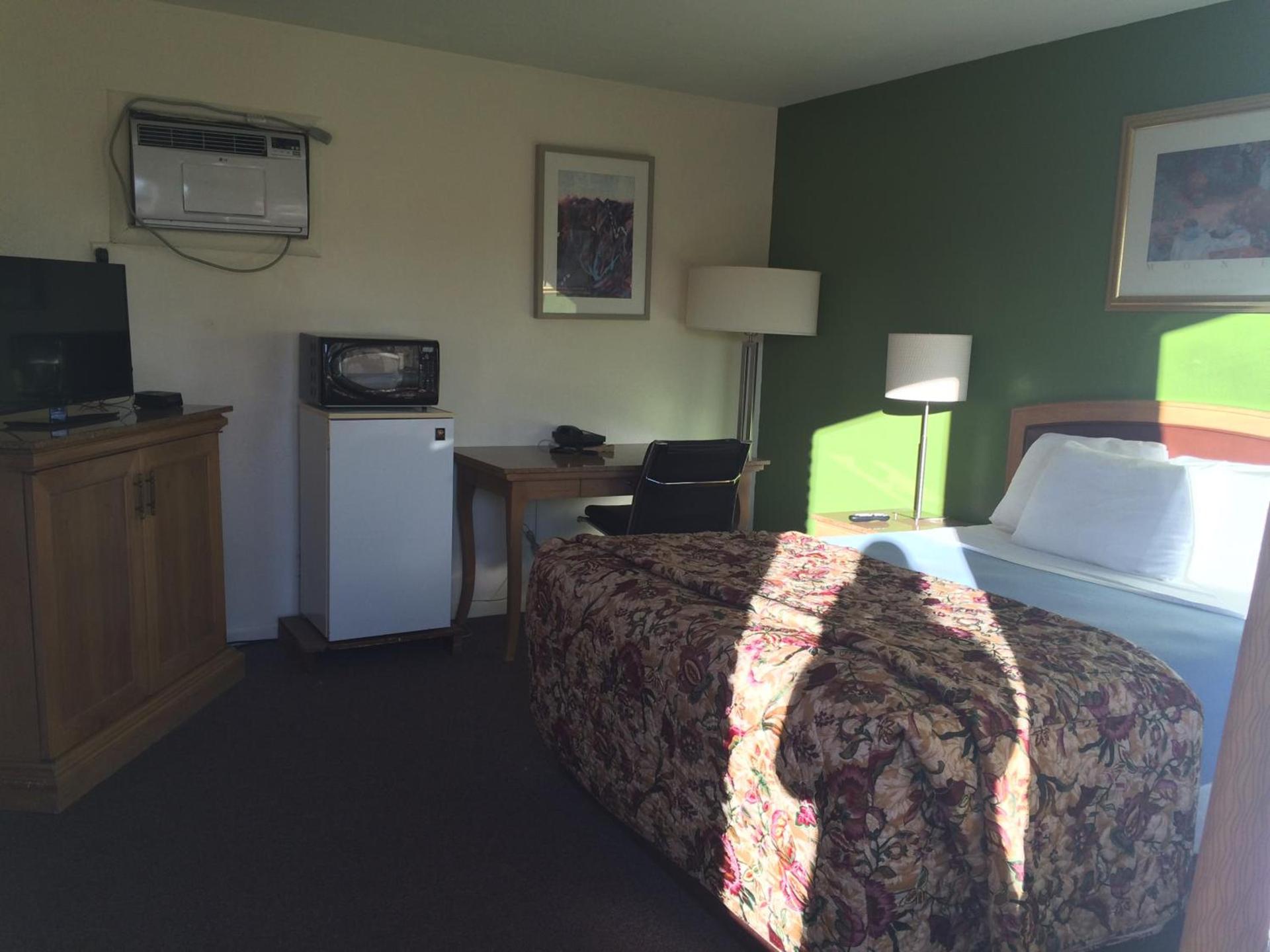 Alamo Motel photo 8