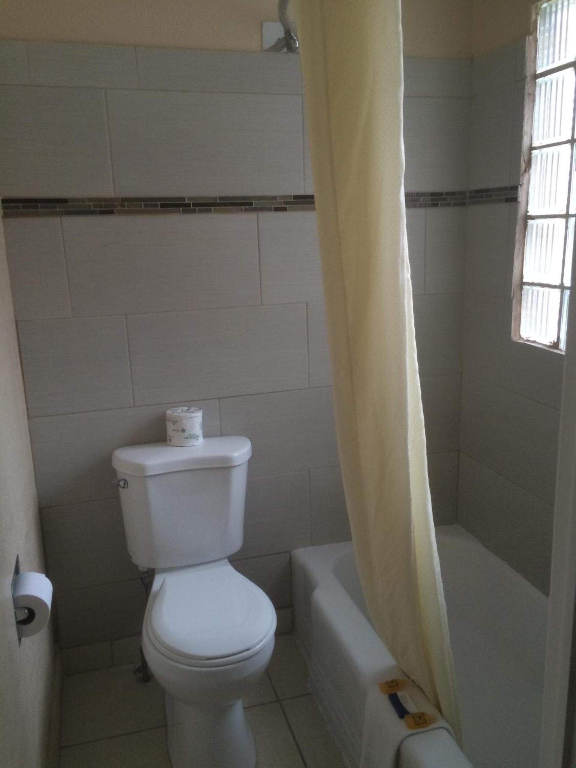 Alamo Motel photo 7