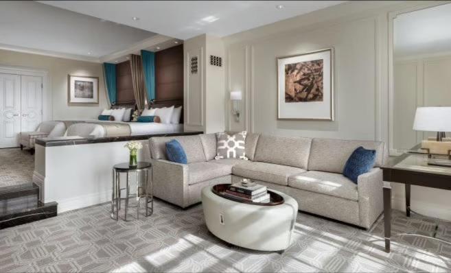 The Palazzo at The Venetian Resort by Suiteness photo 9
