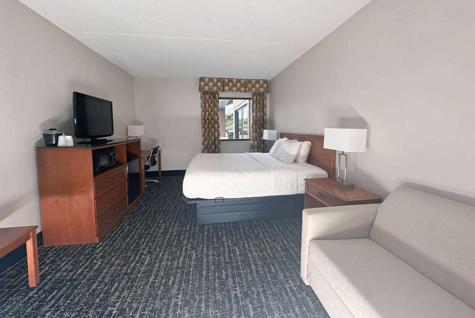 Baymont by Wyndham Indianapolis South photo 6