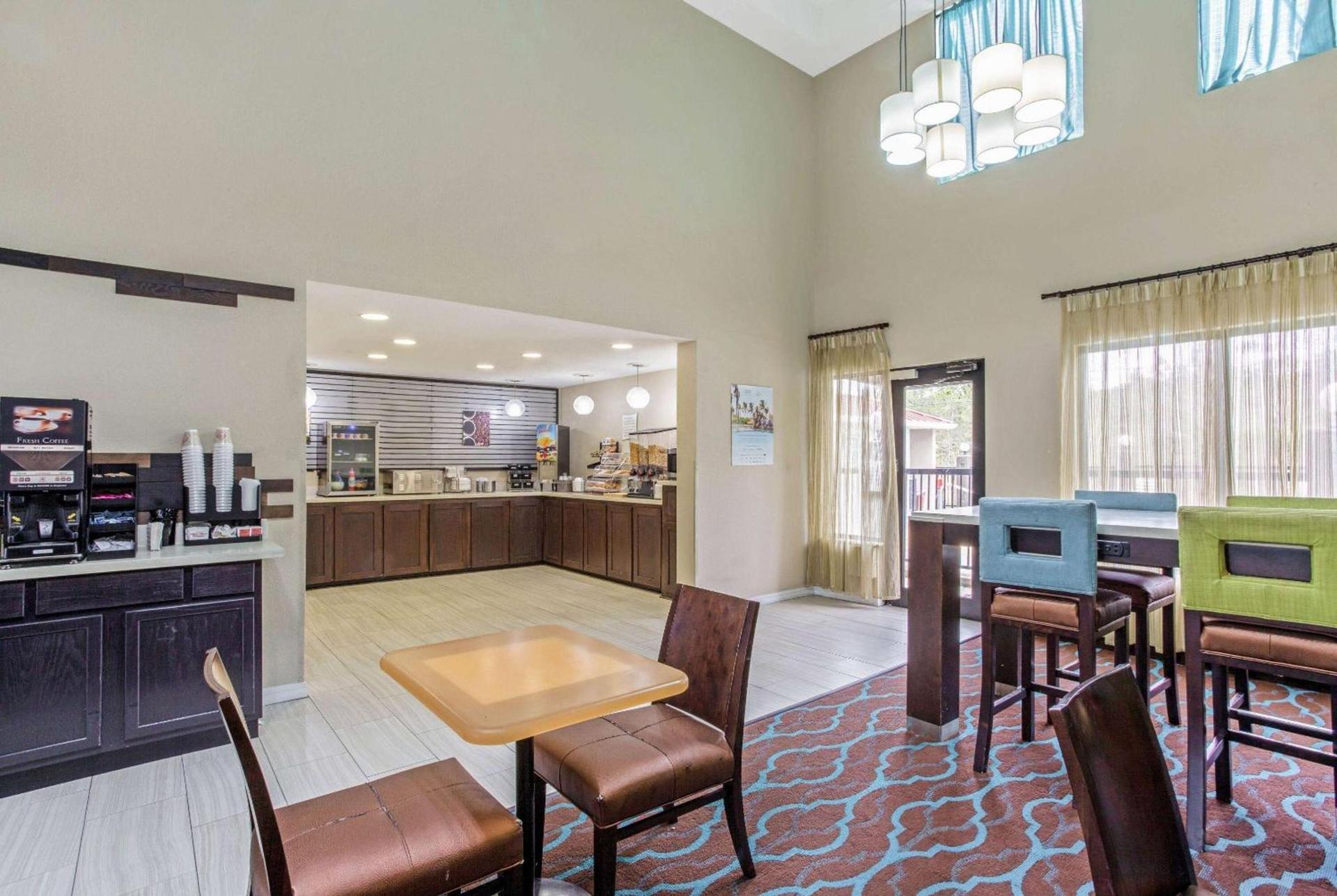 Baymont by Wyndham Moss Point Pascagoula photo 36