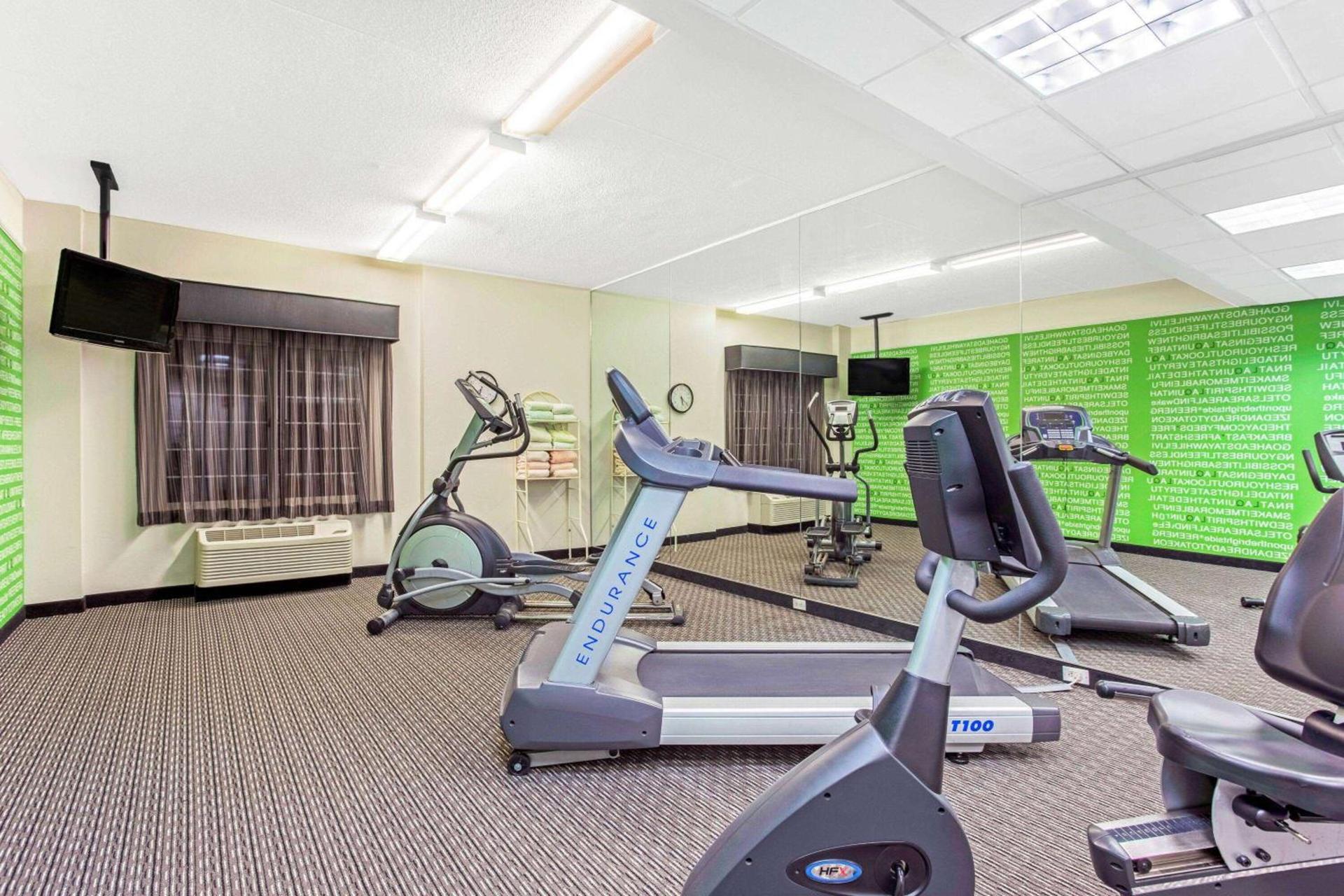 La Quinta by Wyndham Birmingham Homewood photo 8
