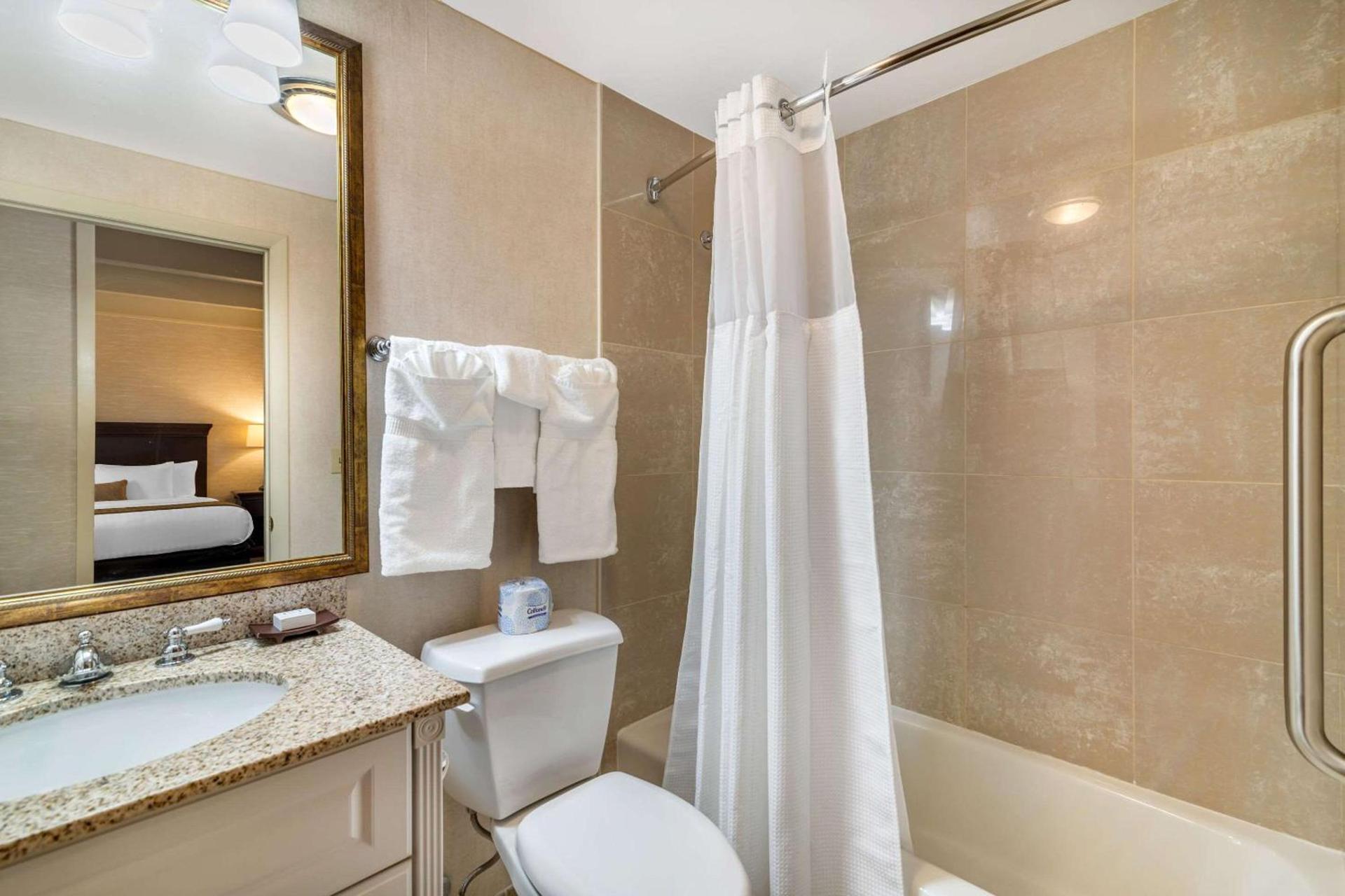 The Inn at Gran View Ogdensburg, an Ascend Collection Hotel photo 32
