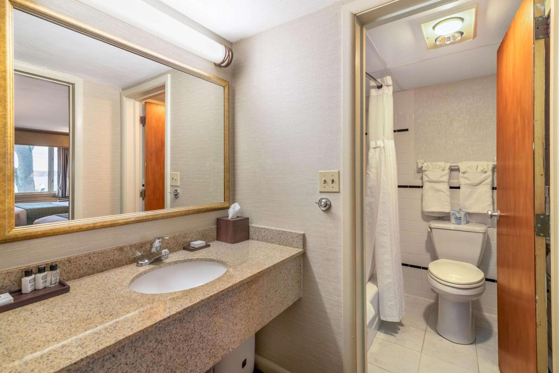 The Inn at Gran View Ogdensburg, an Ascend Collection Hotel photo 36