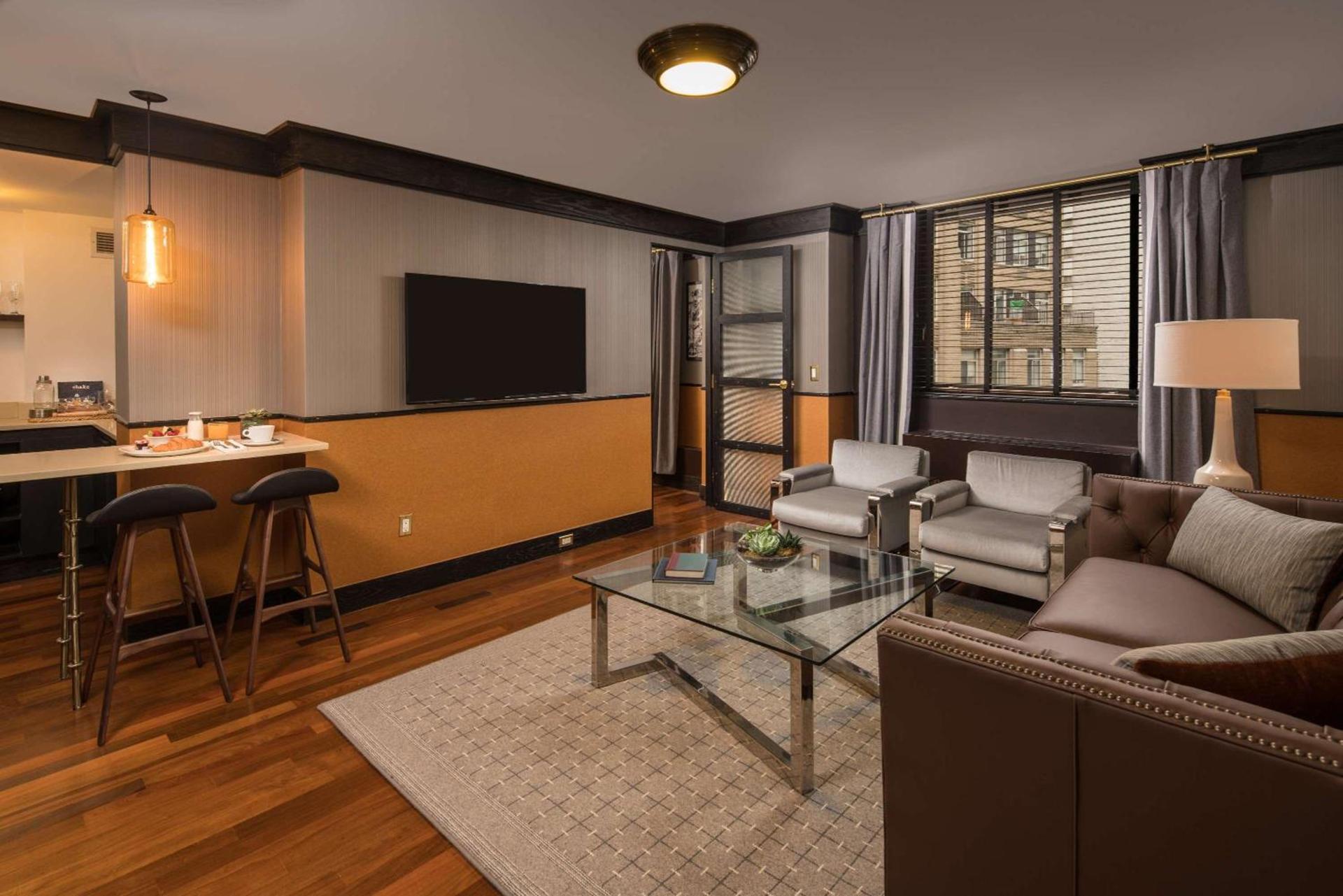 Gild Hall, A Thompson Hotel, by Hyatt photo 23