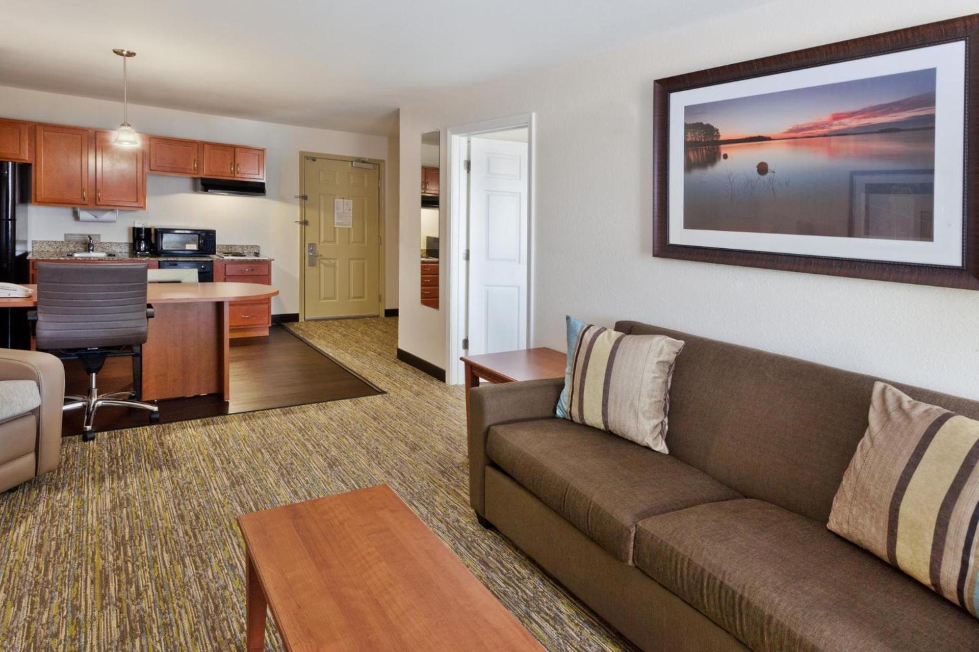Candlewood Suites Eastchase Park by IHG photo 47