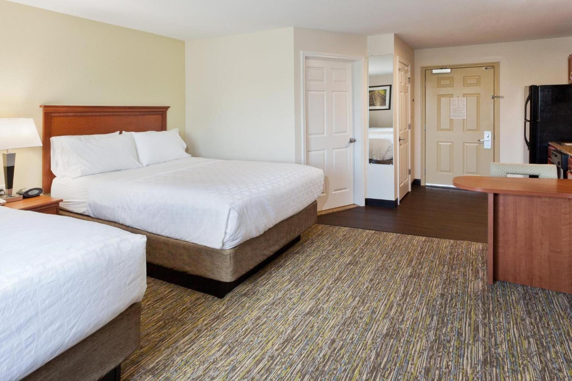 Candlewood Suites Eastchase Park by IHG photo 52