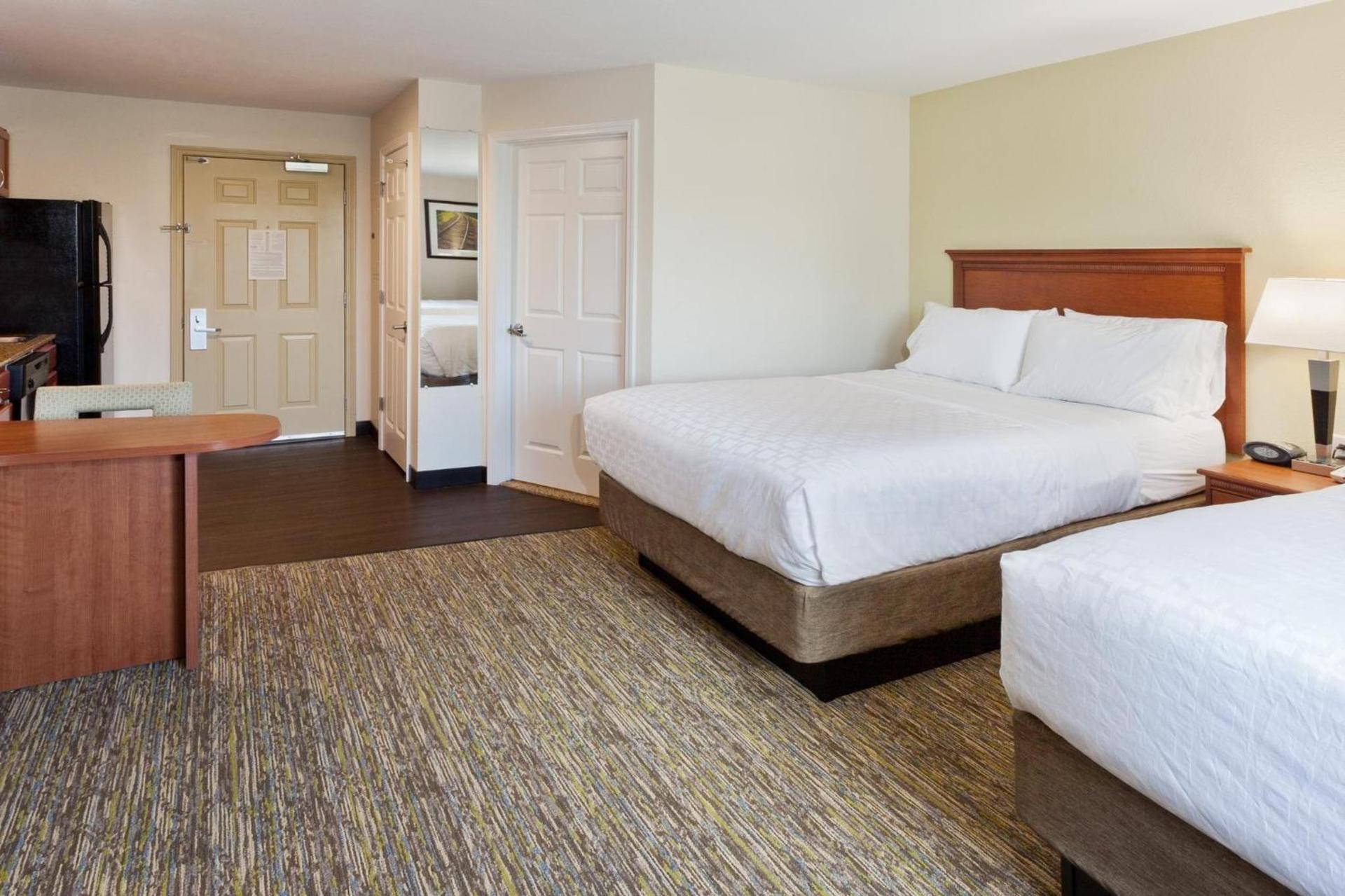 Candlewood Suites Eastchase Park by IHG photo 54