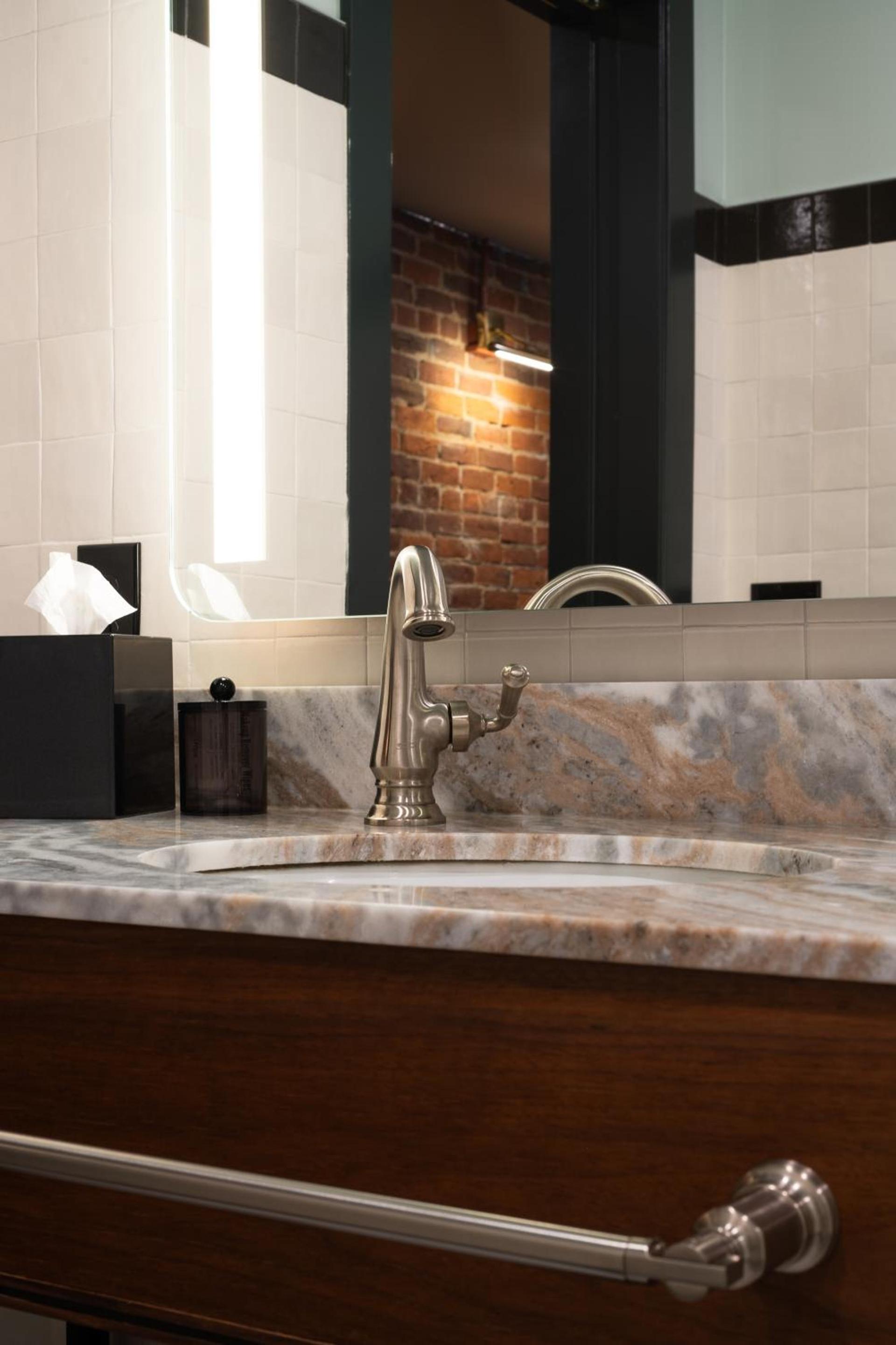 The Delegate Hotel photo 64