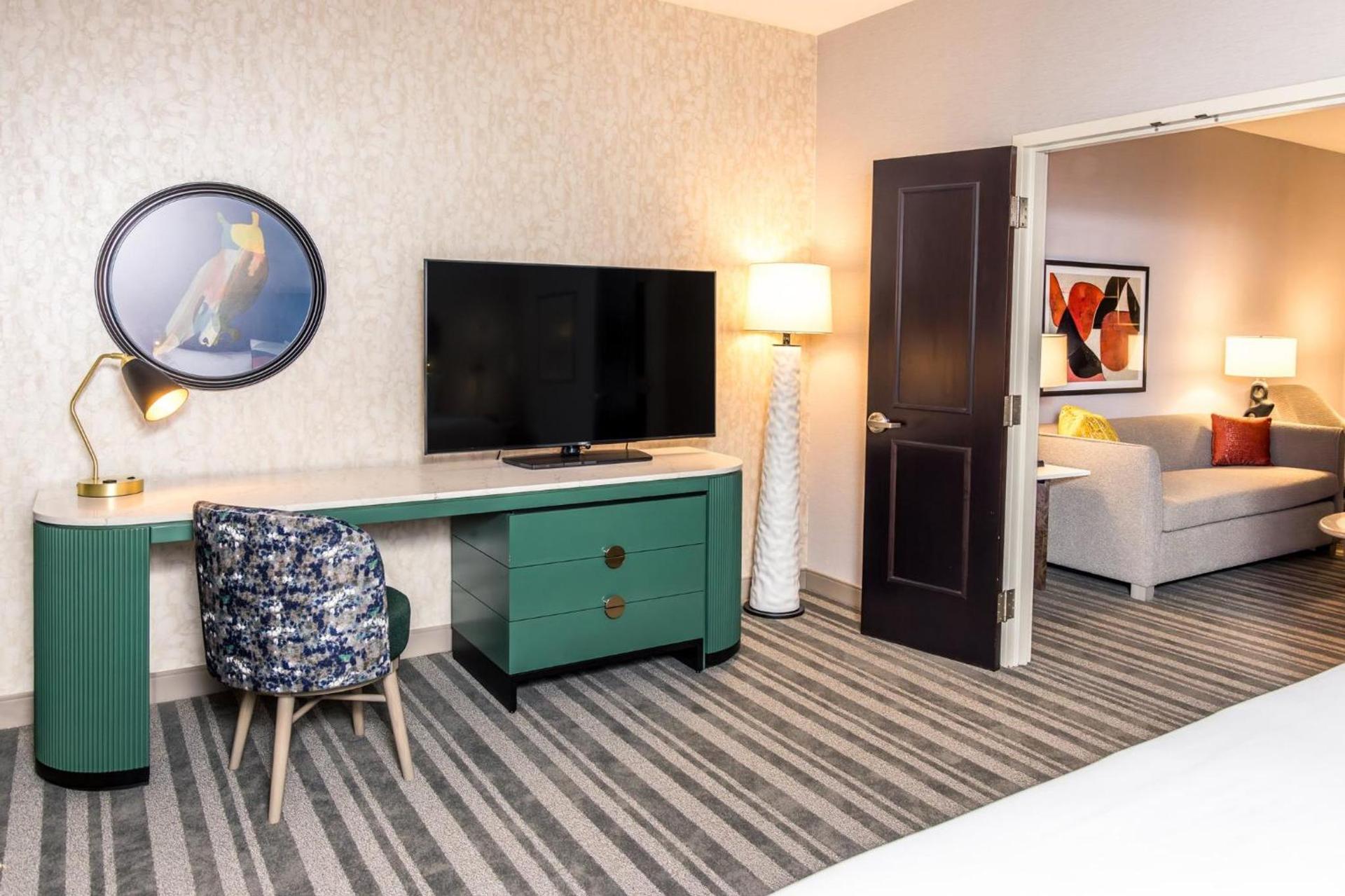 Voco The Clair Cincinnati Downtown by IHG photo 16