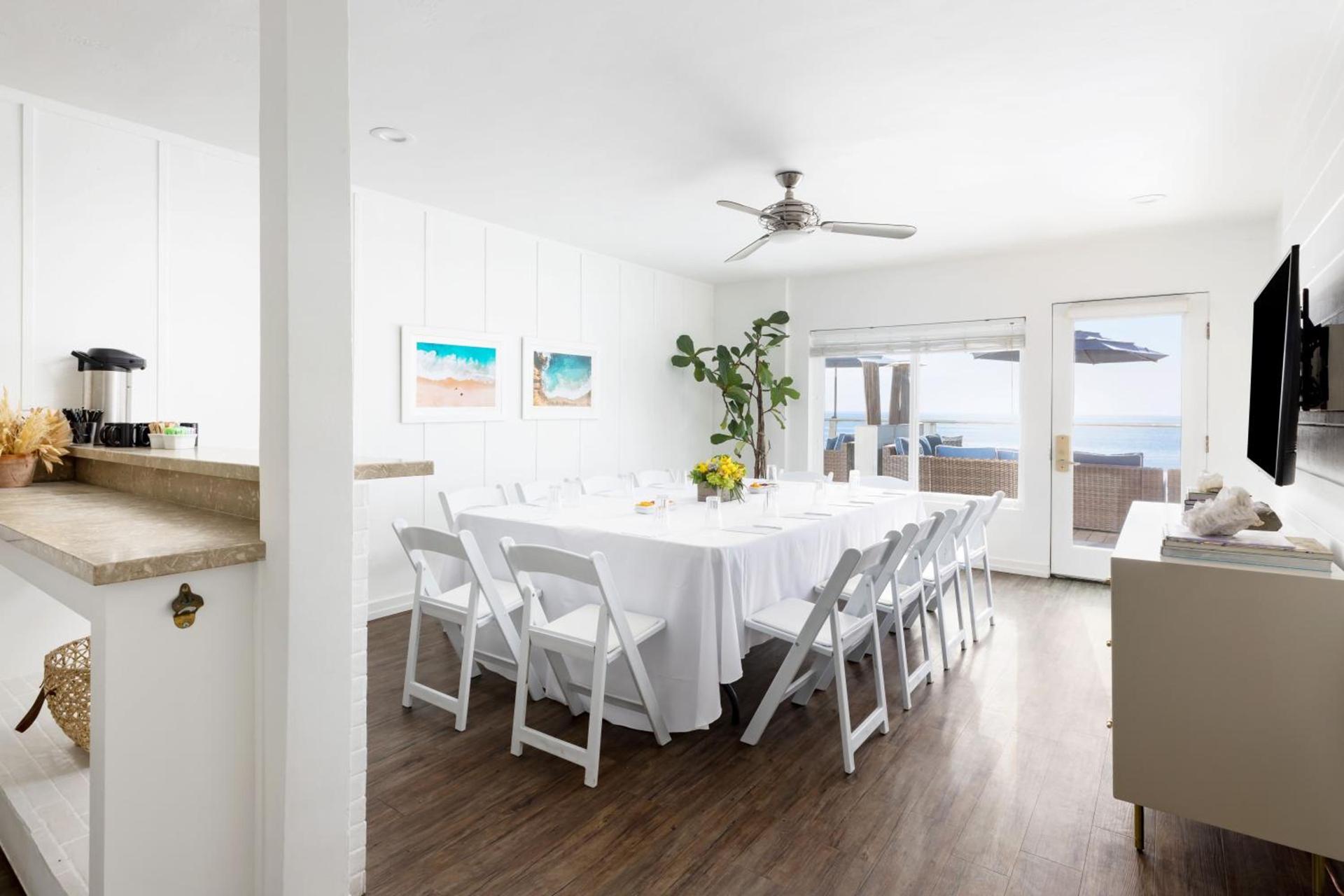 Pacific Edge Hotel photo 94