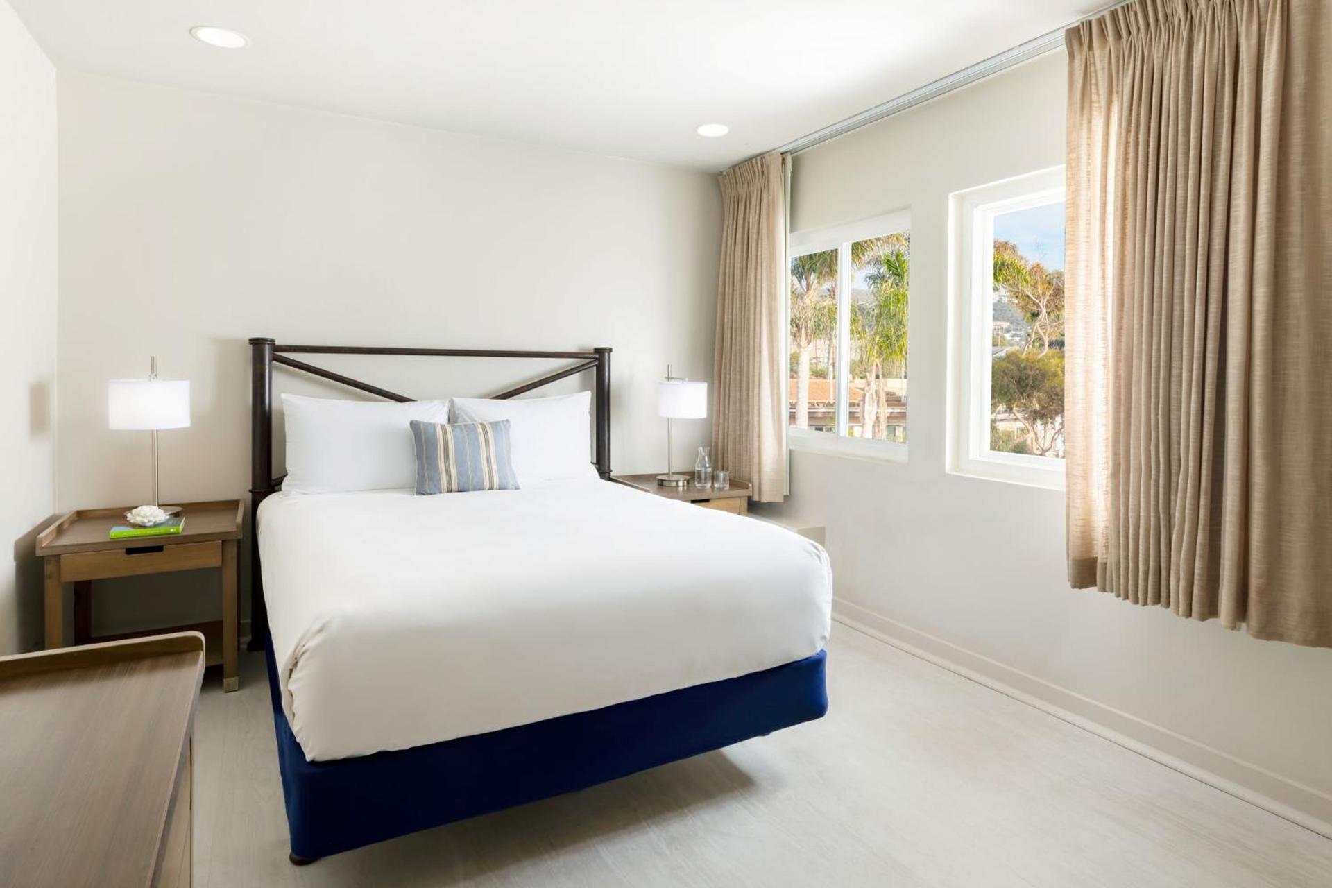 Pacific Edge Hotel photo 96