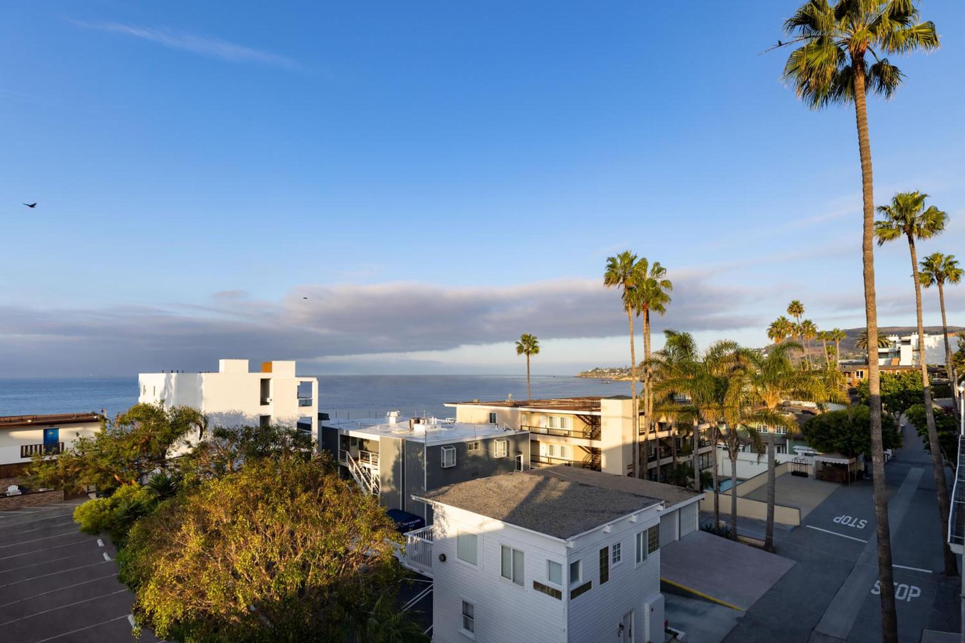 Pacific Edge Hotel photo 36
