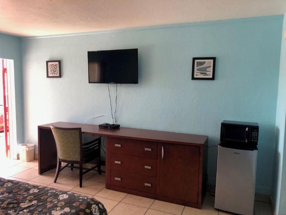 Economy Suites photo 14