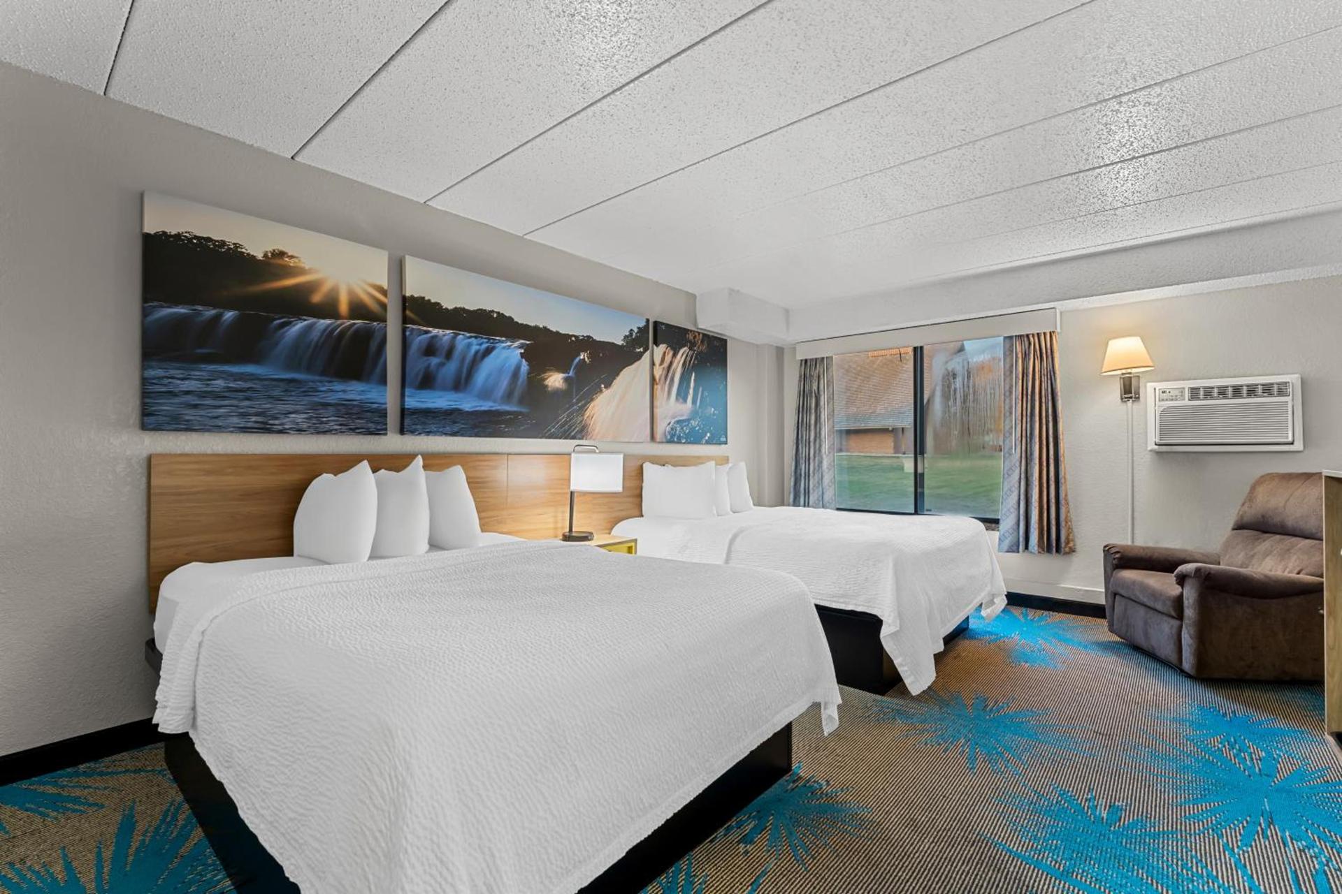 Days Inn by Wyndham Sioux Falls photo 49