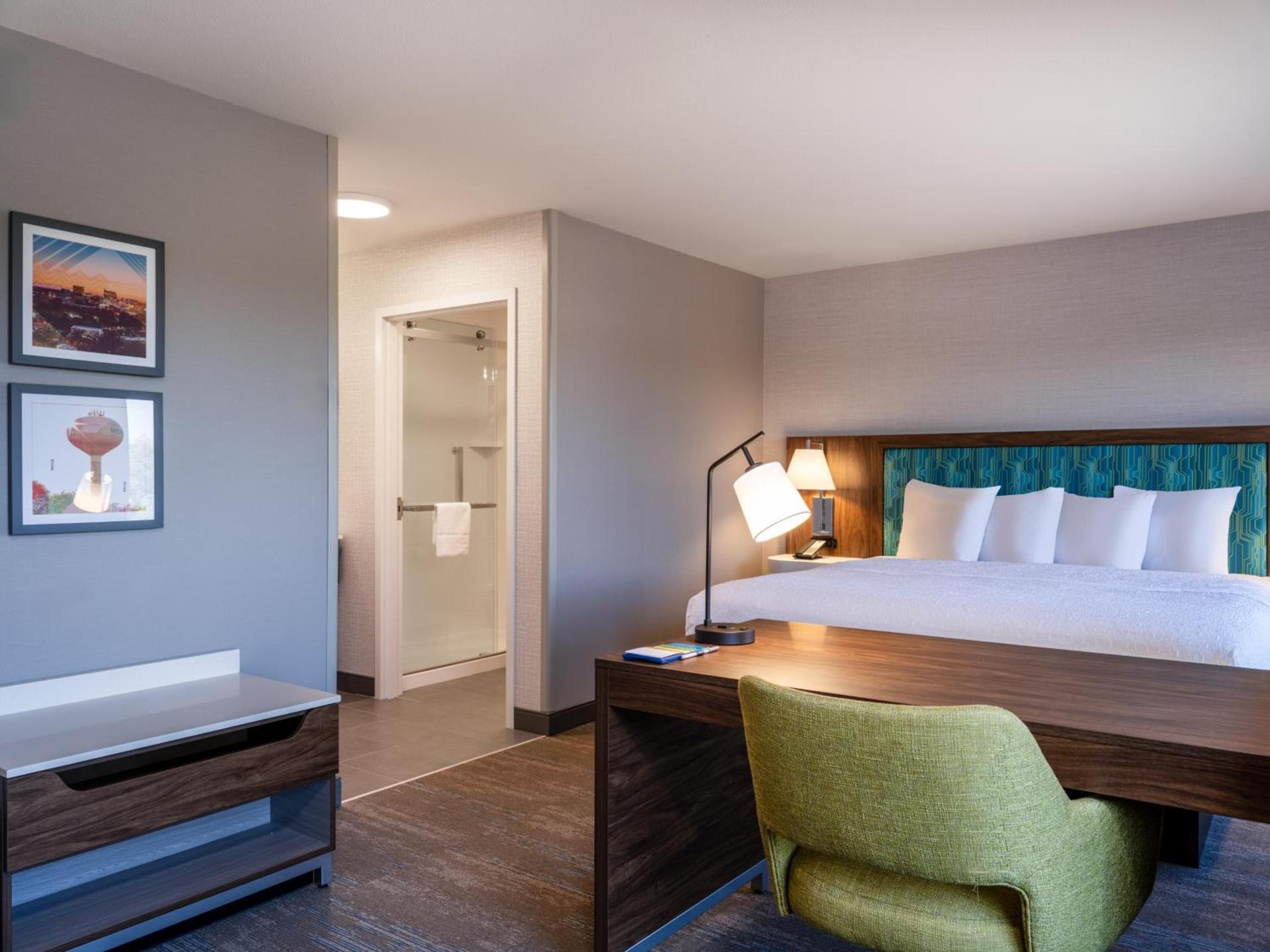 Hampton Inn & Suites Boise-Meridian photo 18