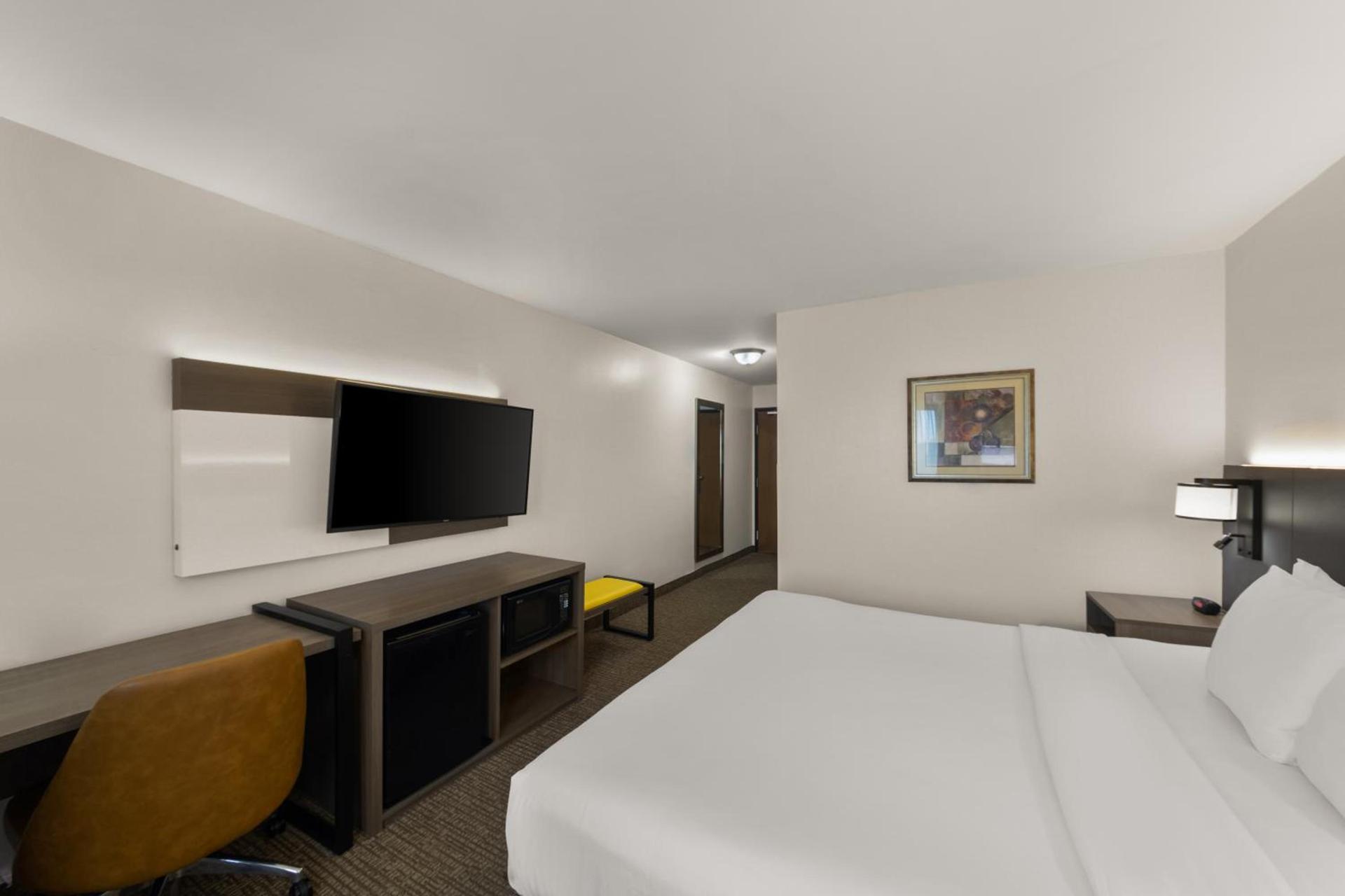 Comfort Inn & Suites Austin North Loop photo 38