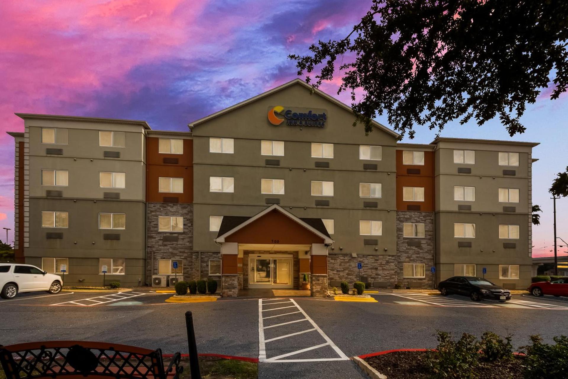 Comfort Inn & Suites Austin North Loop photo 23