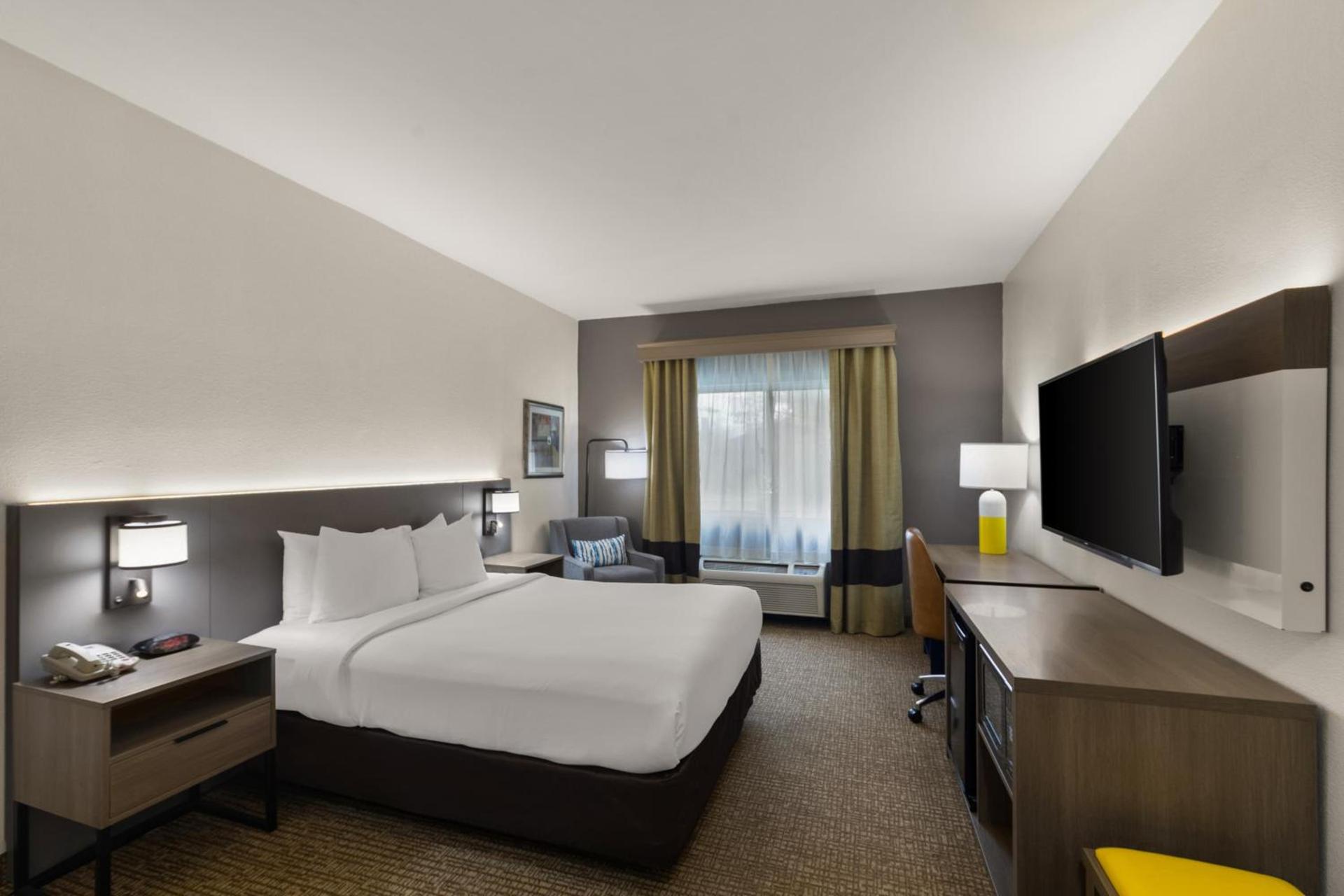 Comfort Inn & Suites Austin North Loop photo 19