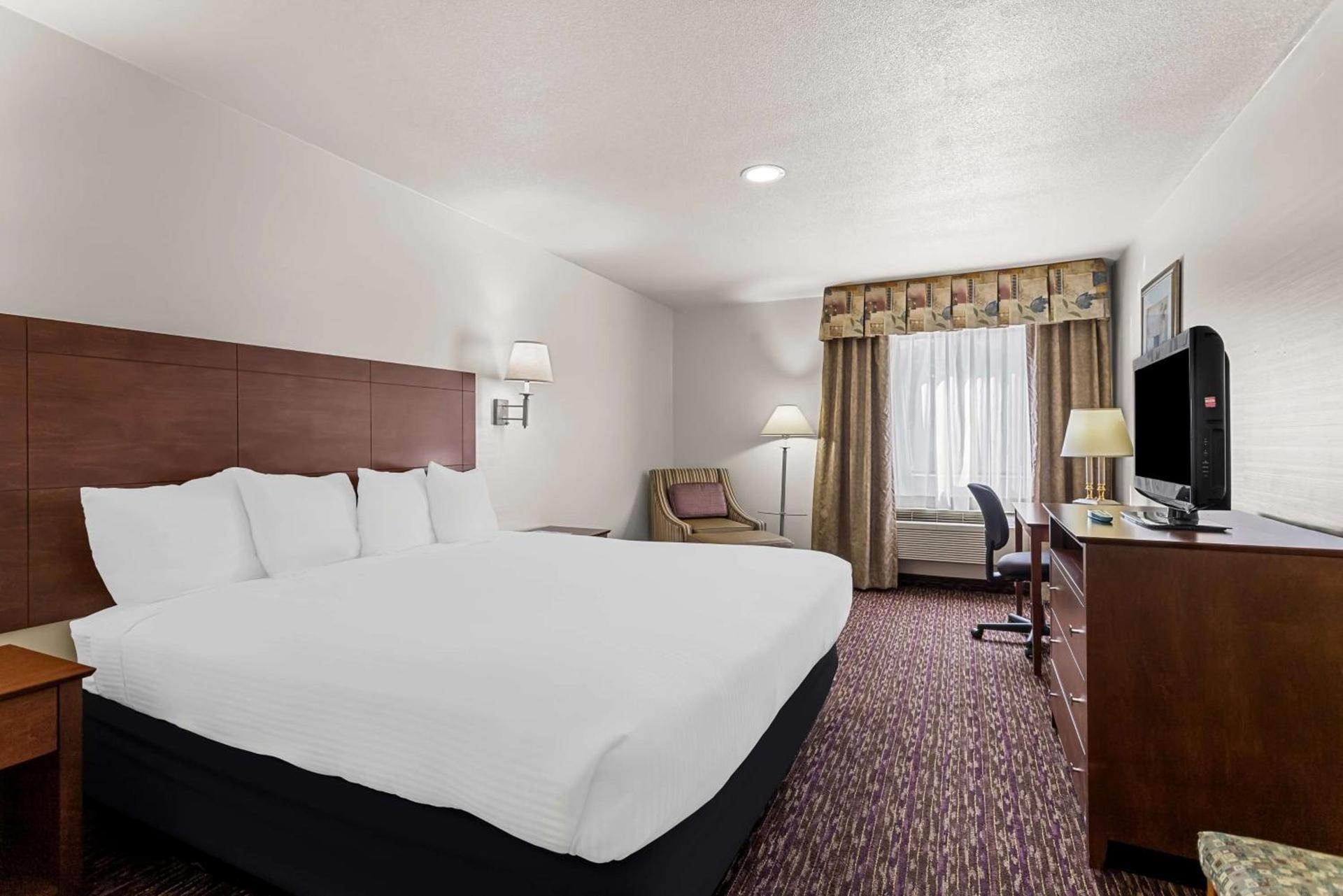 Best Western Socorro Hotel & Suites photo 24
