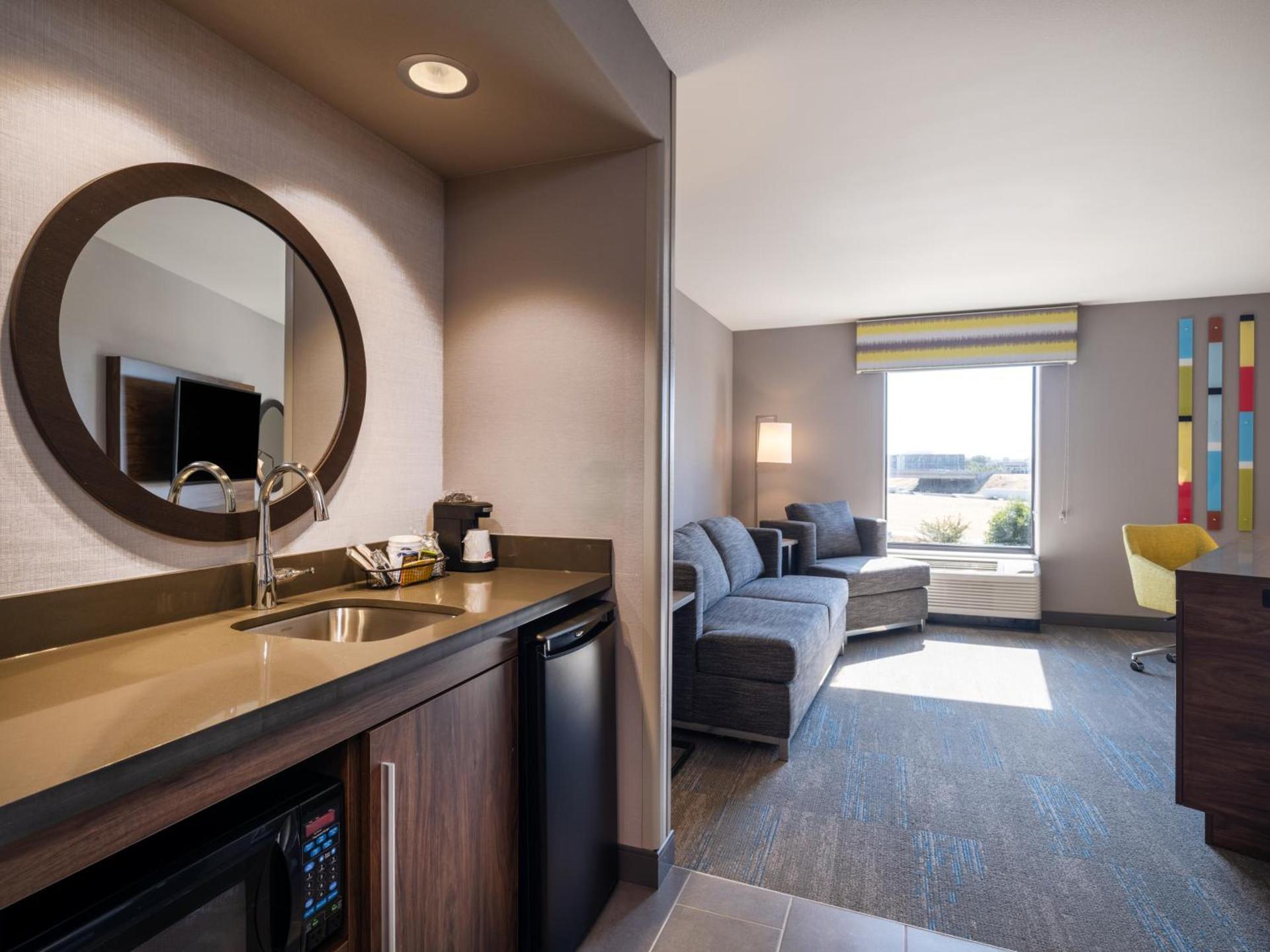 Hampton Inn & Suites Boise-Meridian photo 29