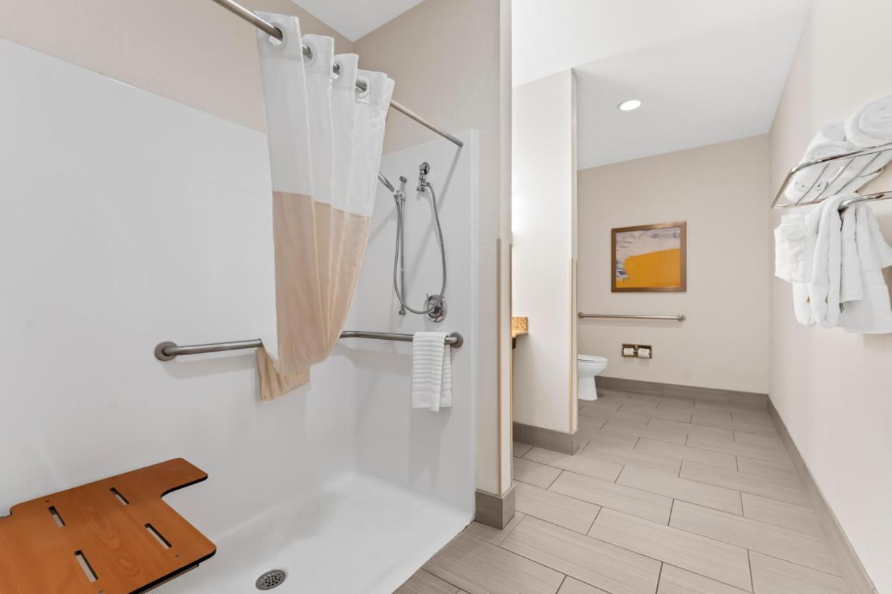 Comfort Suites Augusta Riverwatch photo 63