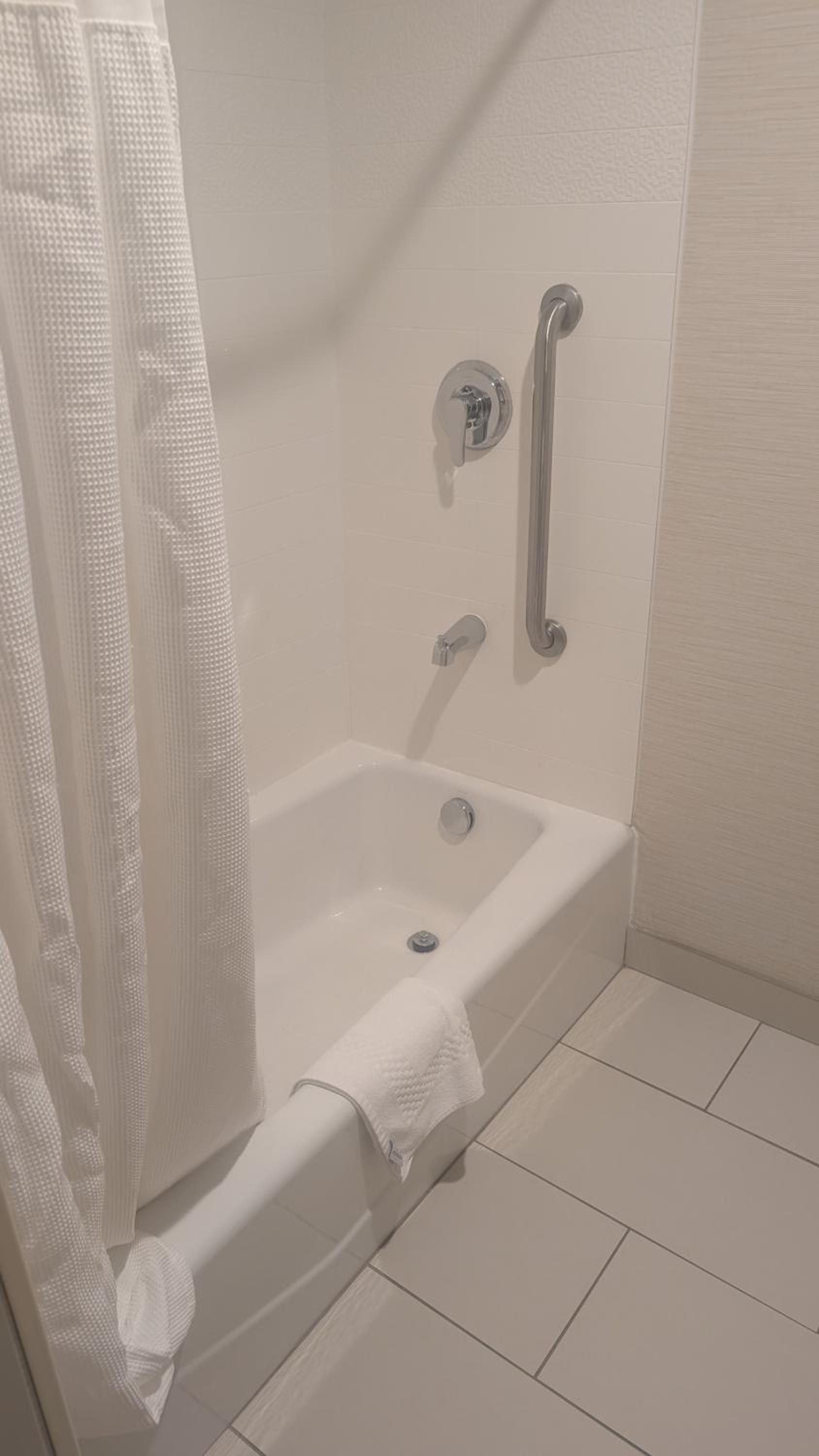 Fairfield Inn & Suites by Marriott Detroit Troy photo 24