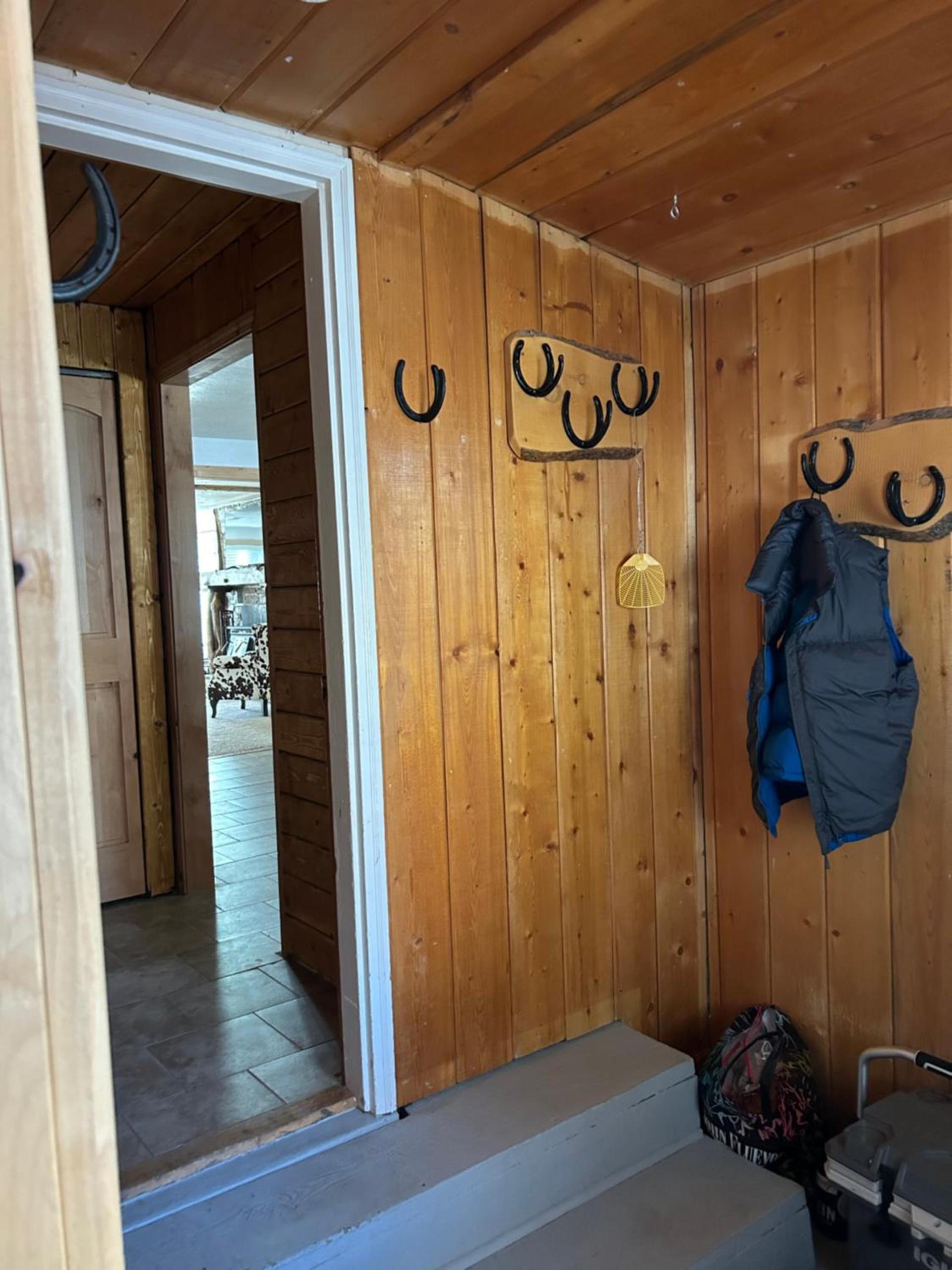 Chinook Winds Lodge photo 22