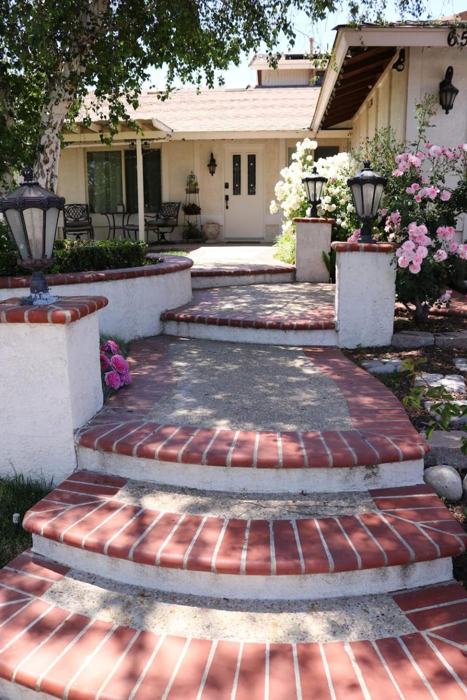 Contemporary Country Charm Suite photo 1