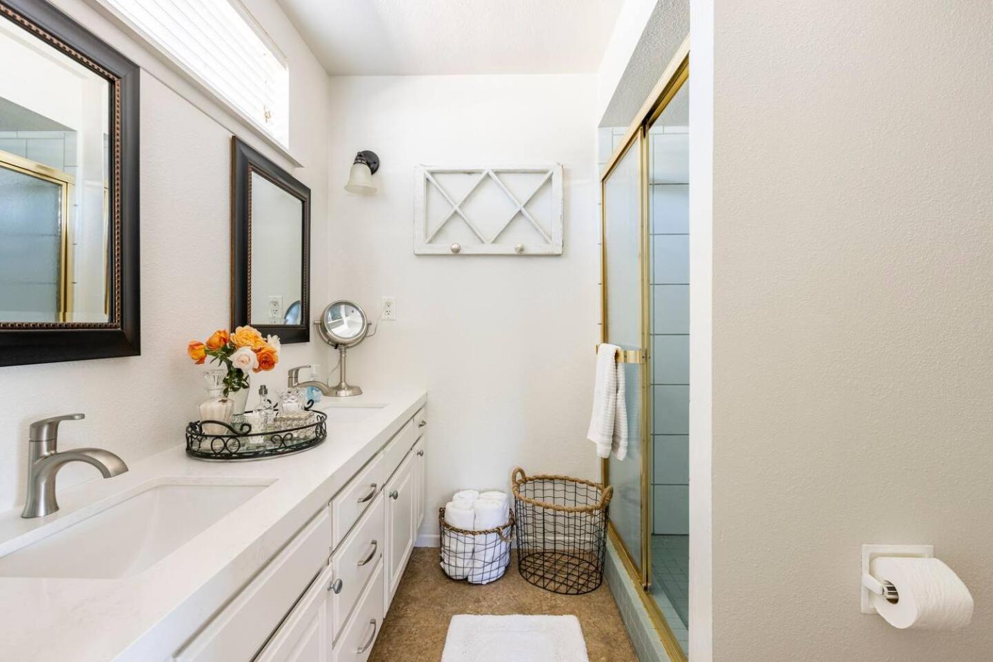 Contemporary Country Charm Suite photo 16