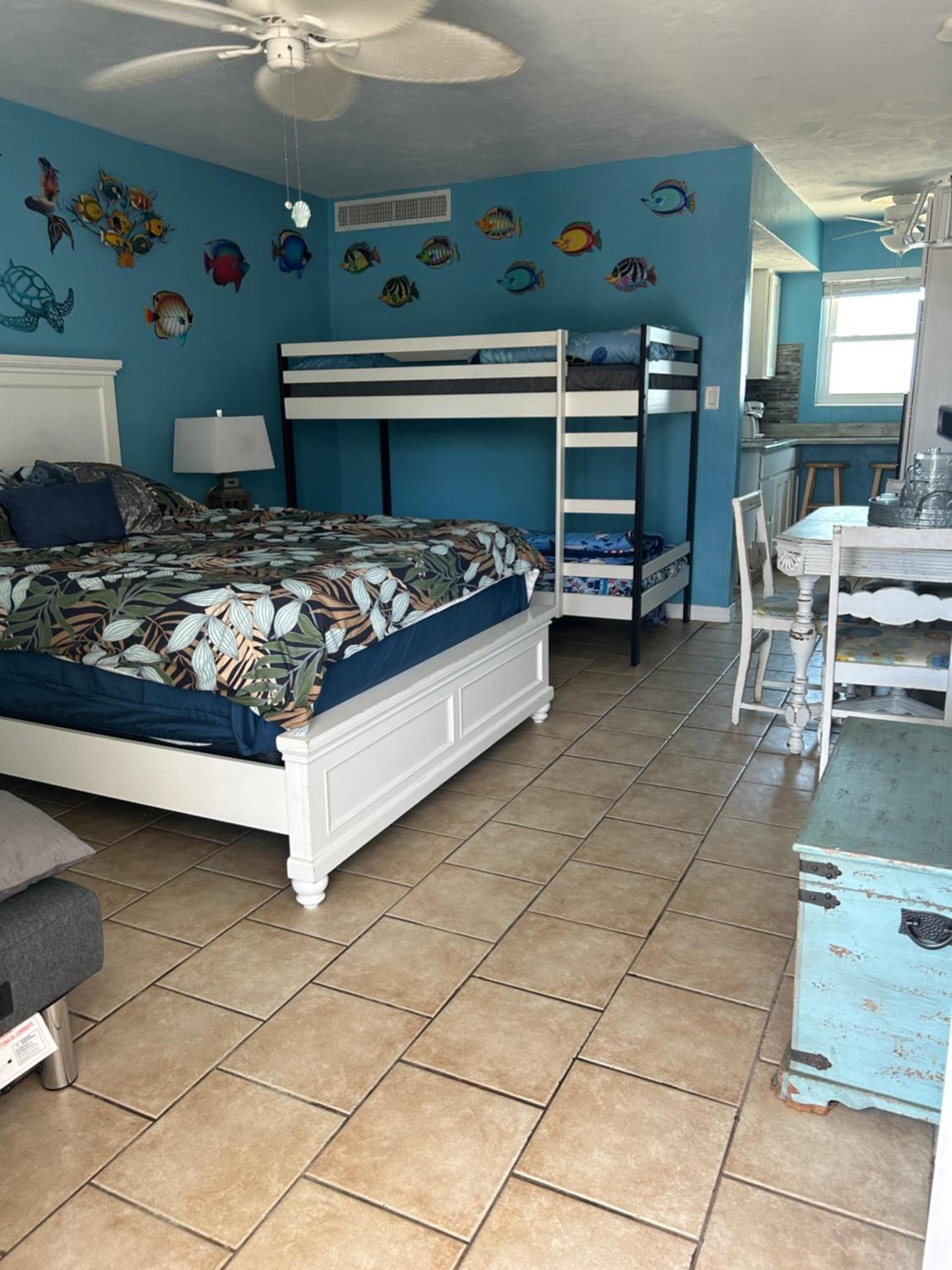 Daytona Inn Beach Studio photo 37