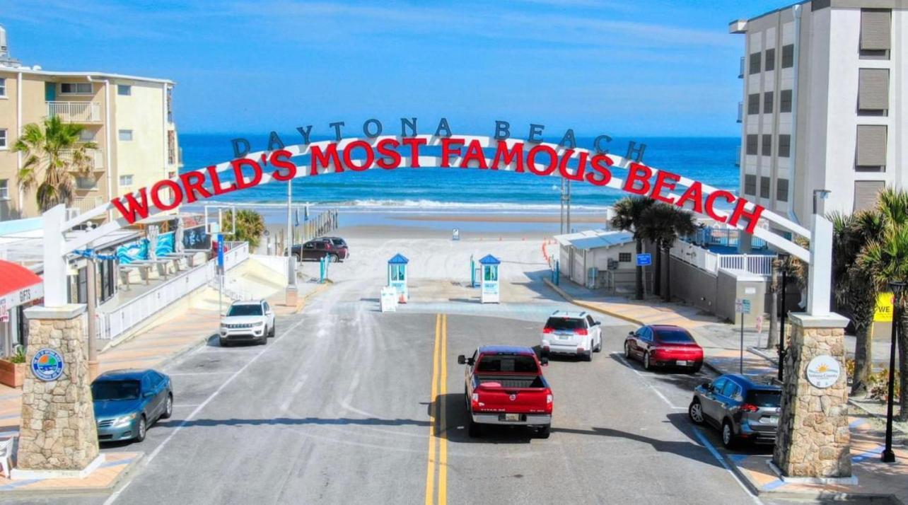 Daytona Inn Beach Studio photo 28