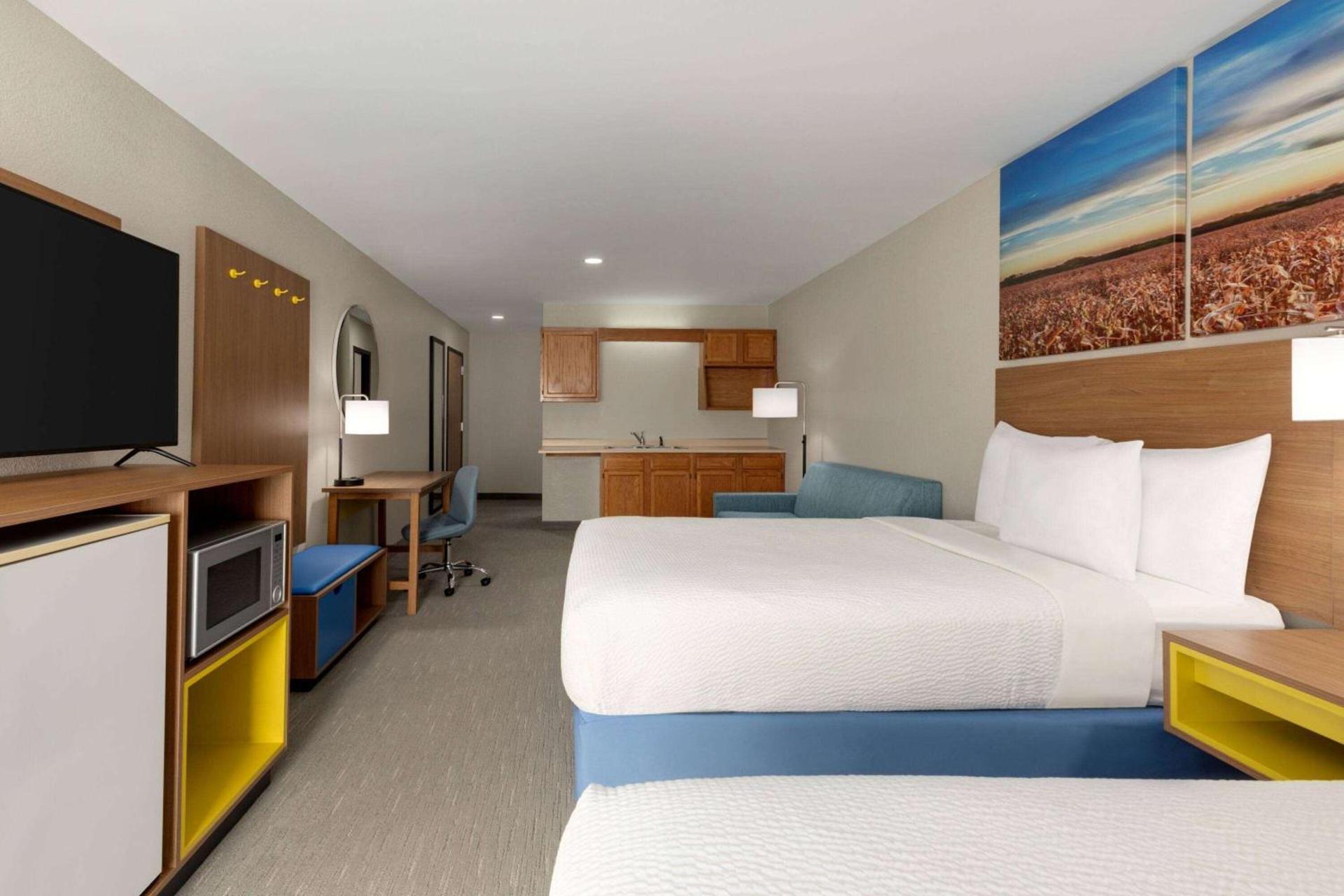 Days Inn by Wyndham Hillsboro photo 26