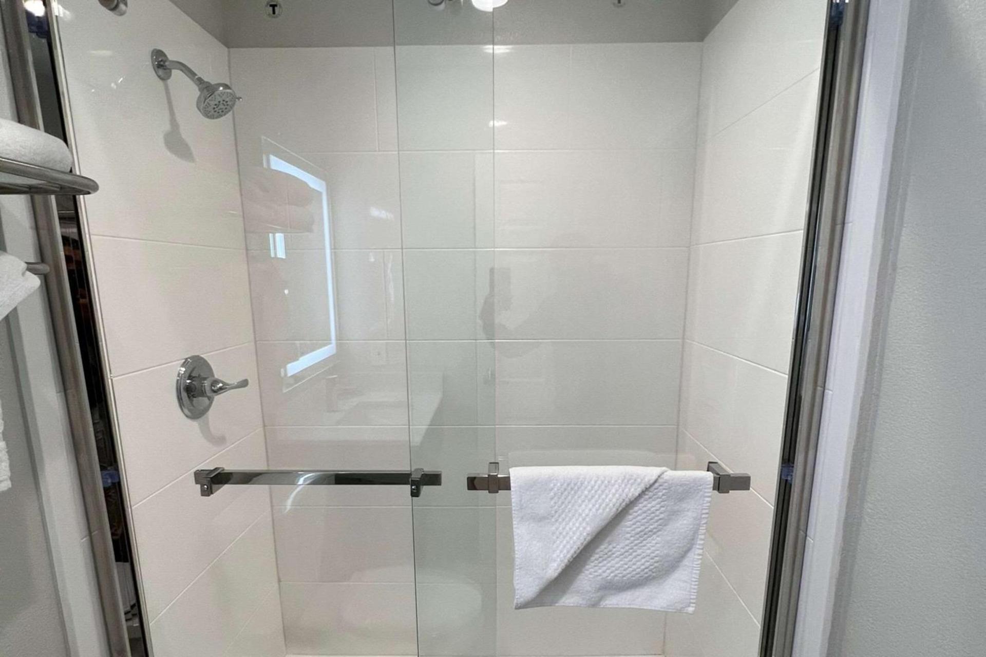 Quality Inn Tracy I-205 photo 43