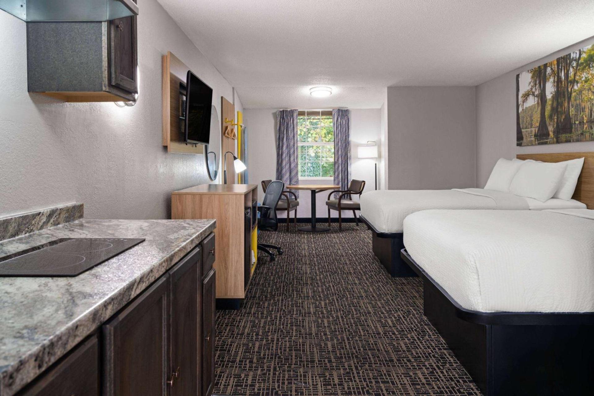 Days Inn by Wyndham Salisbury, NC photo 16
