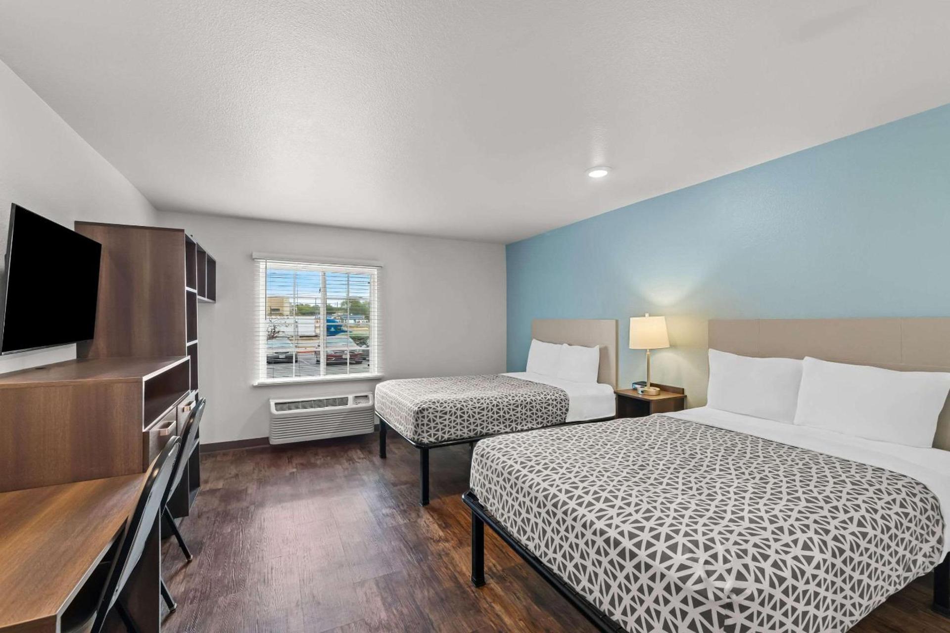 WoodSpring Suites Austin North I-35 photo 19