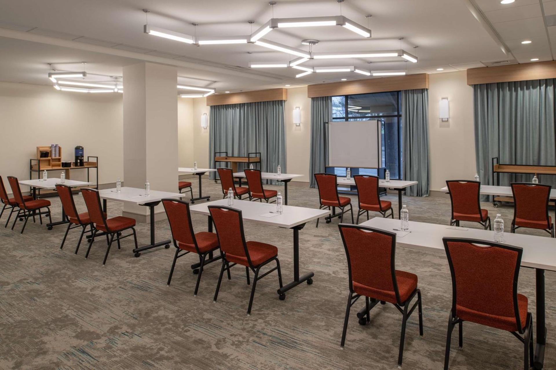 Hilton Garden Inn Tacoma Downtown photo 28