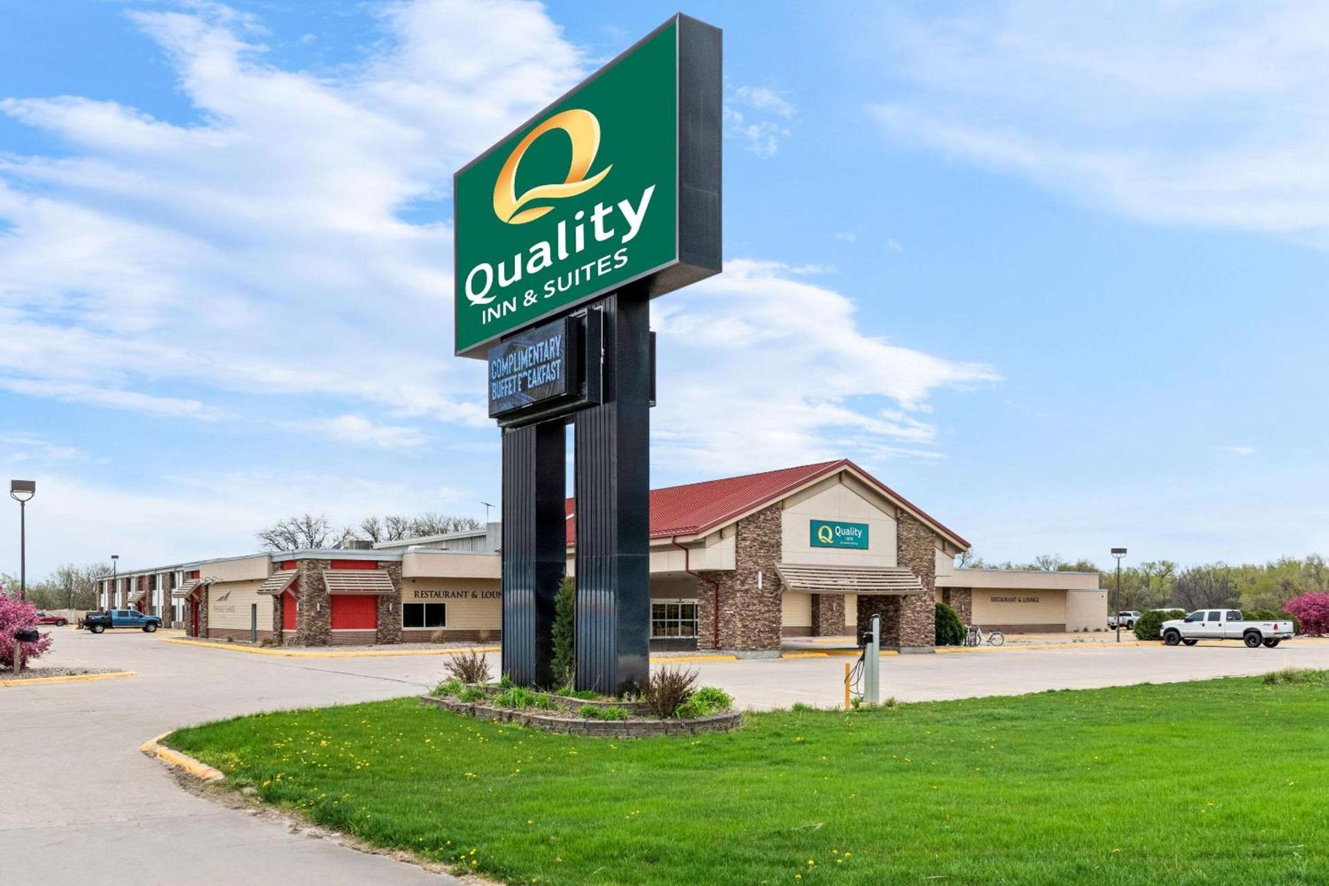 Quality Inn & Suites Columbus — hotel in Columbus